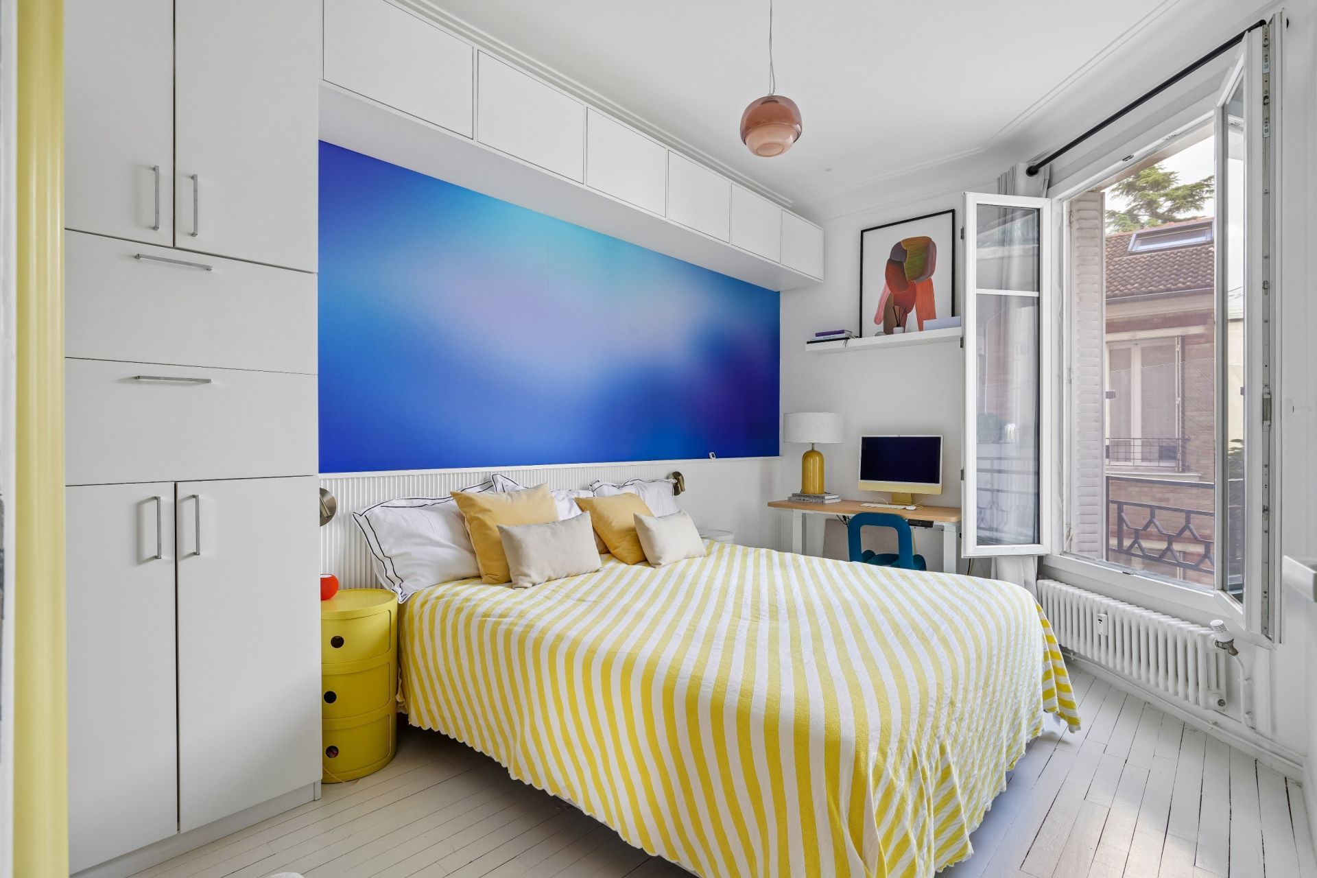 luxury apartment 4 Rooms for sale on NEUILLY SUR SEINE (92200)