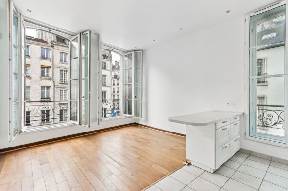 Sale Luxury apartment Paris 4 2&nbsp;Rooms 39&nbsp;m²