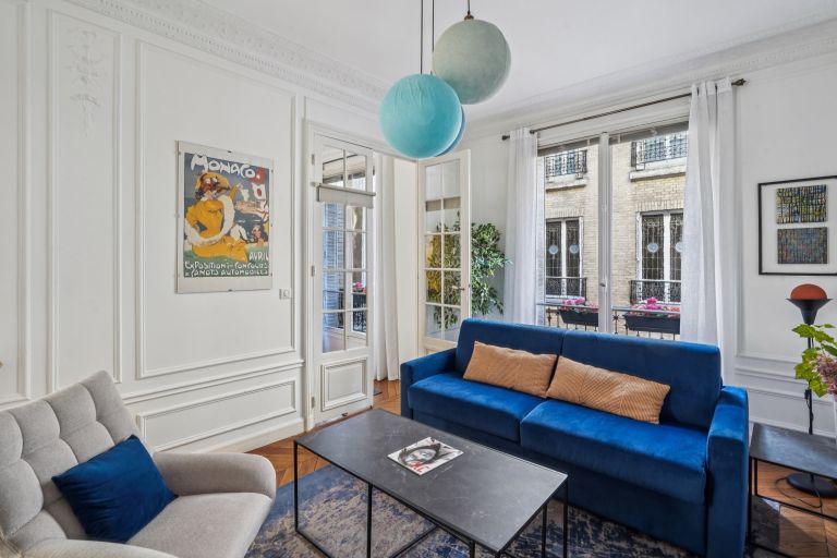 luxury apartment 5 Rooms for sale on PARIS (75017)