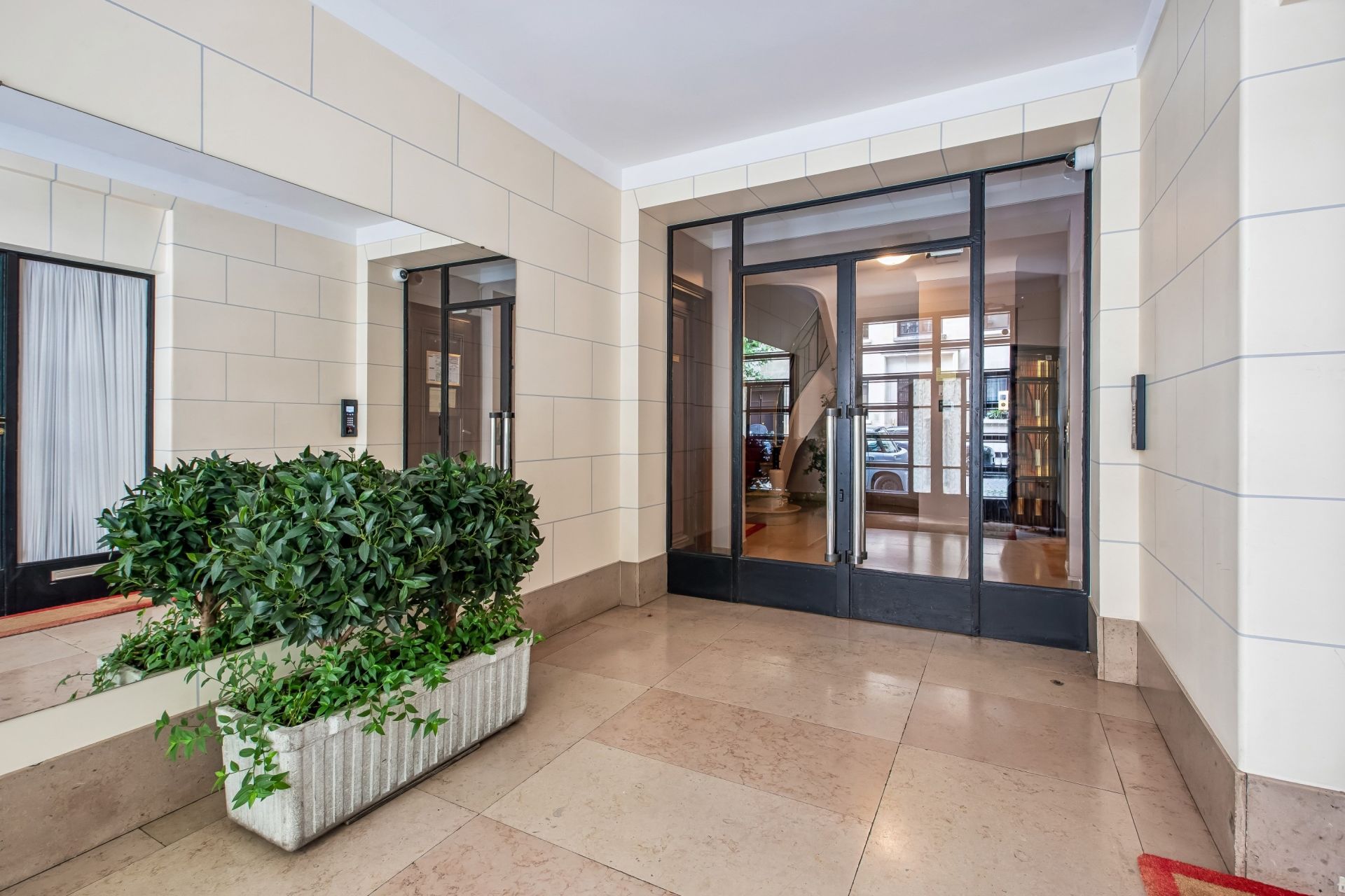 luxury apartment 3 Rooms for sale on PARIS (75016)