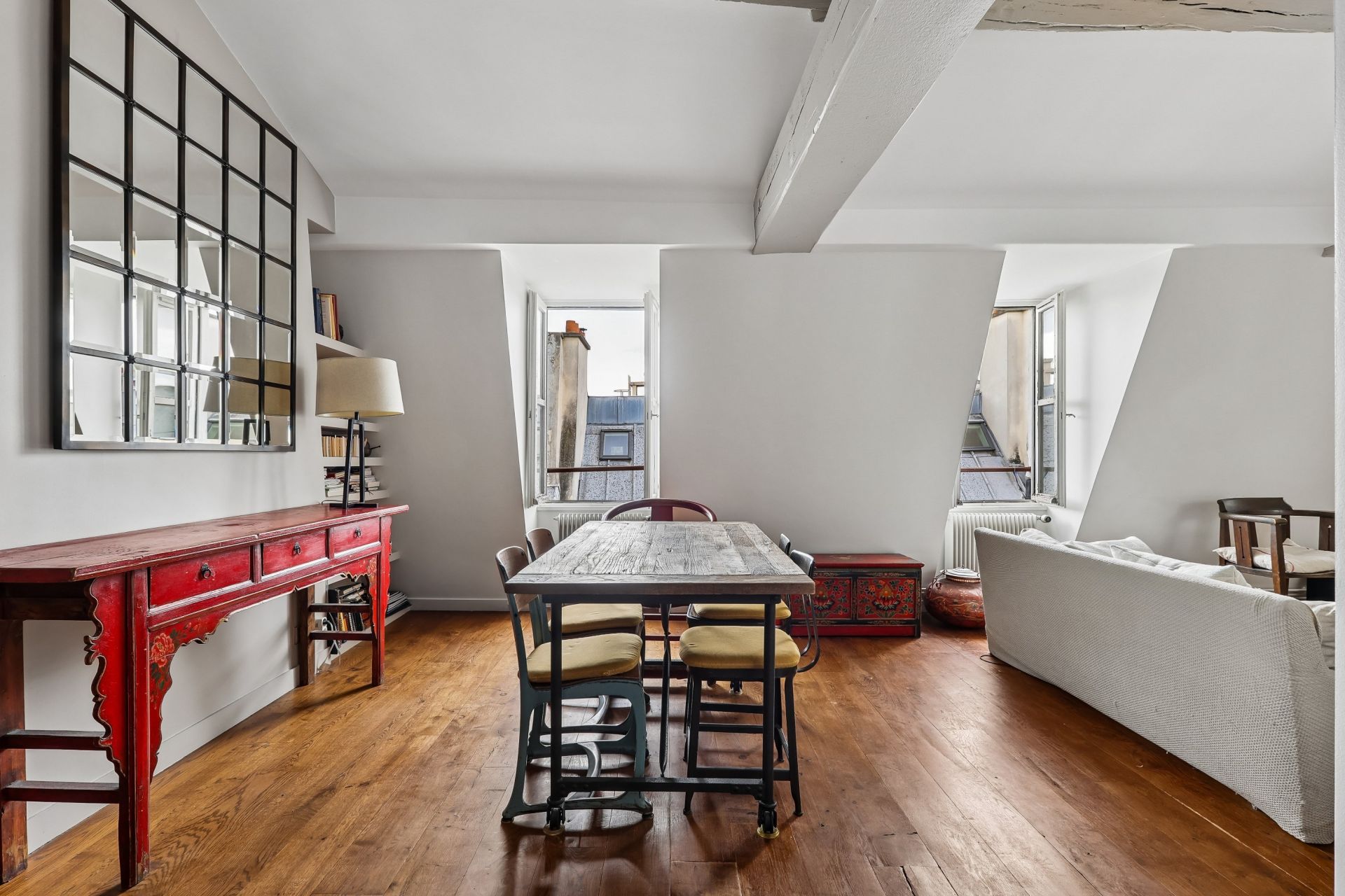 luxury apartment 4 Rooms for sale on PARIS (75003)