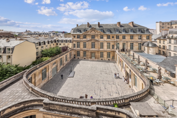 Vente Appartement de luxe Paris 3 5&nbsp;Pièces 145.44&nbsp;m²