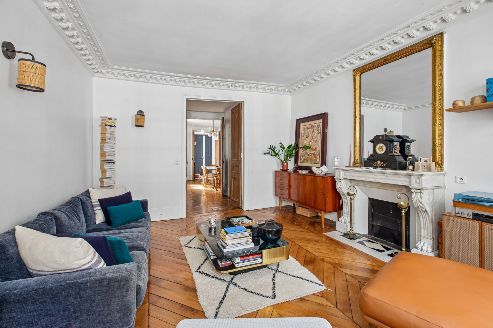 luxury apartment 4 Rooms for sale on PARIS (75010)