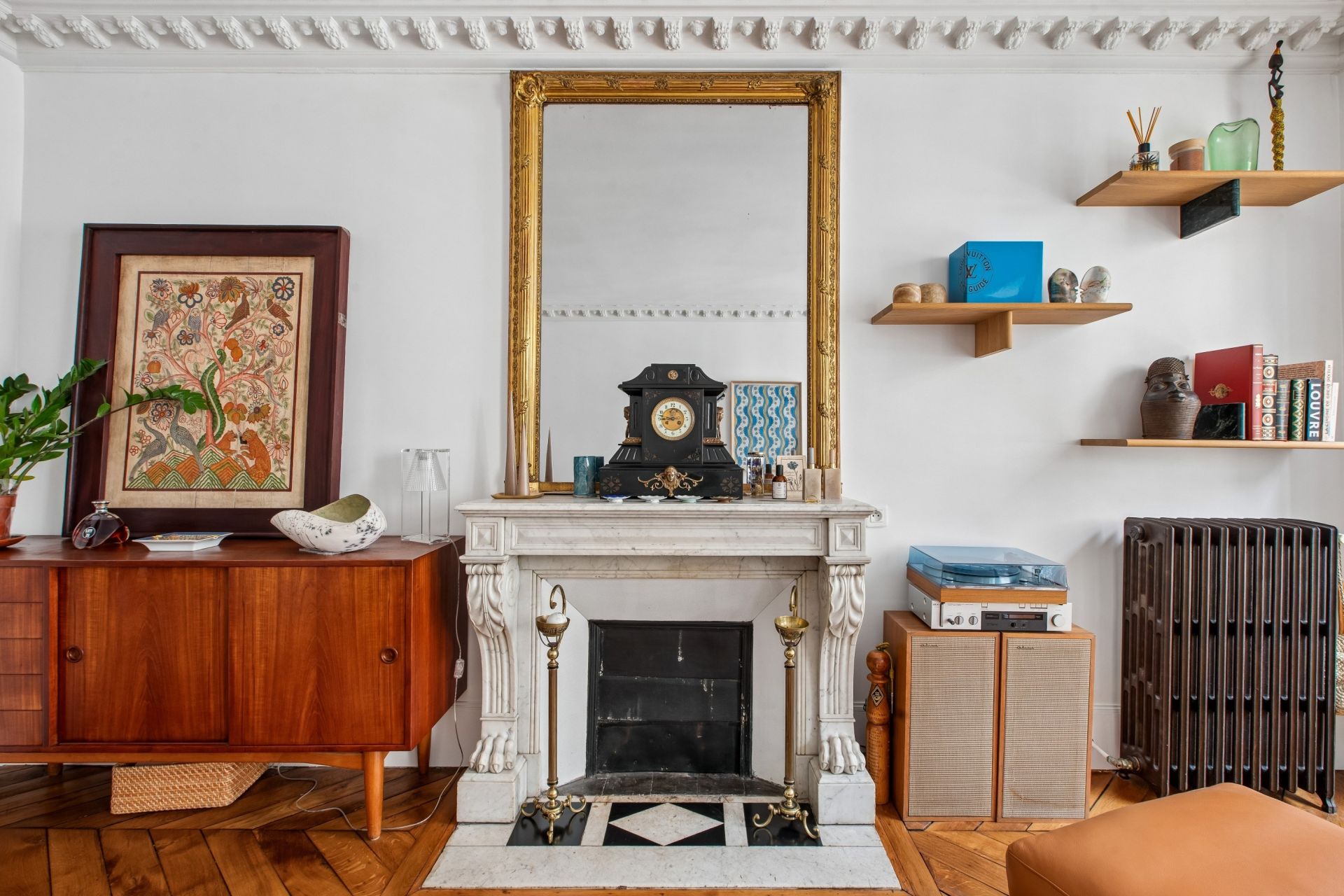 luxury apartment 4 Rooms for sale on PARIS (75010)
