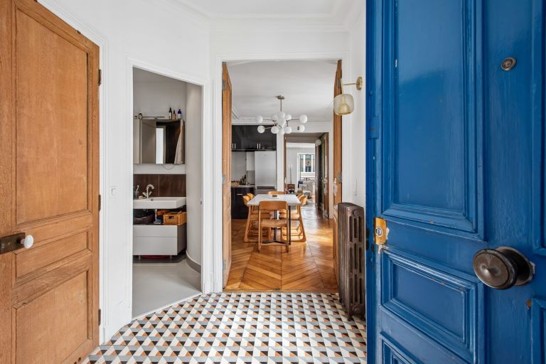 luxury apartment 4 Rooms for sale on PARIS (75010)