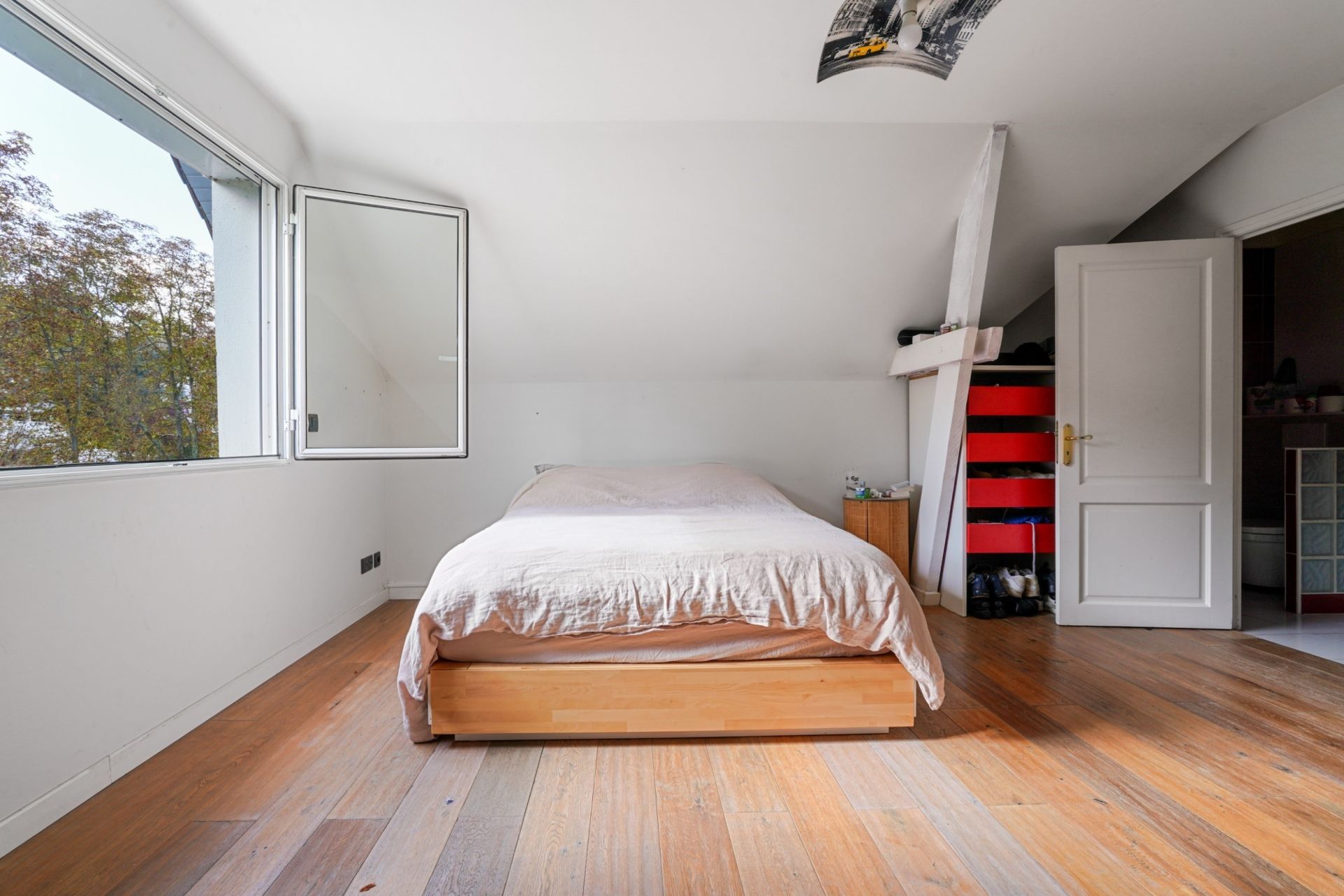 luxury house 11 Rooms for sale on LE PERREUX SUR MARNE (94170)