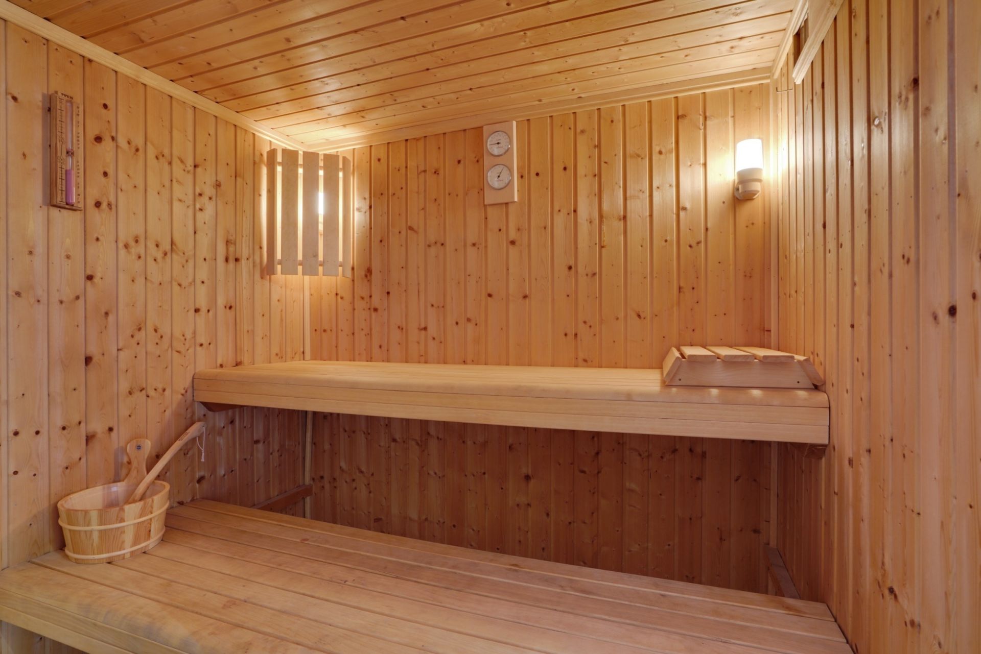 luxury house 11 Rooms for sale on LE PERREUX SUR MARNE (94170)