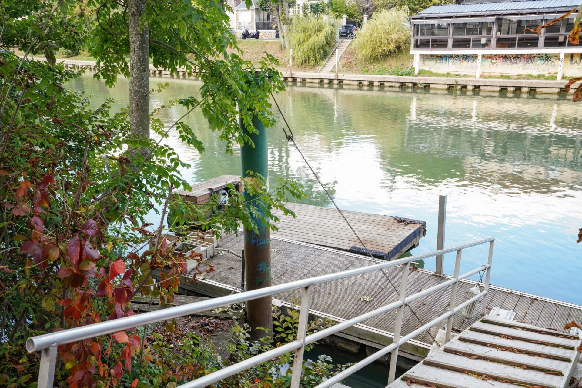 luxury house 11 Rooms for sale on LE PERREUX SUR MARNE (94170)