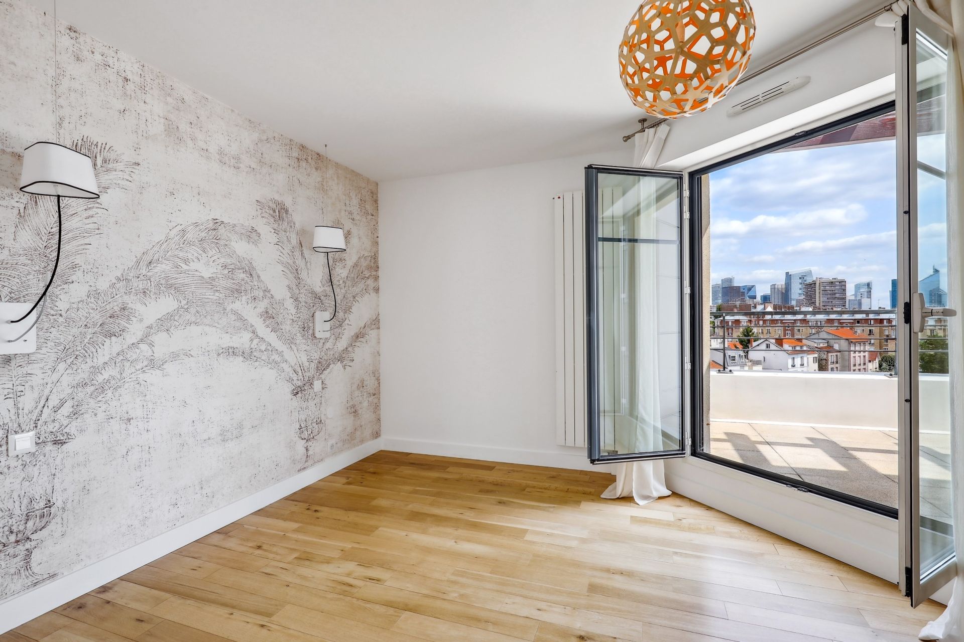 luxury apartment 6 Rooms for rent on SURESNES (92150)