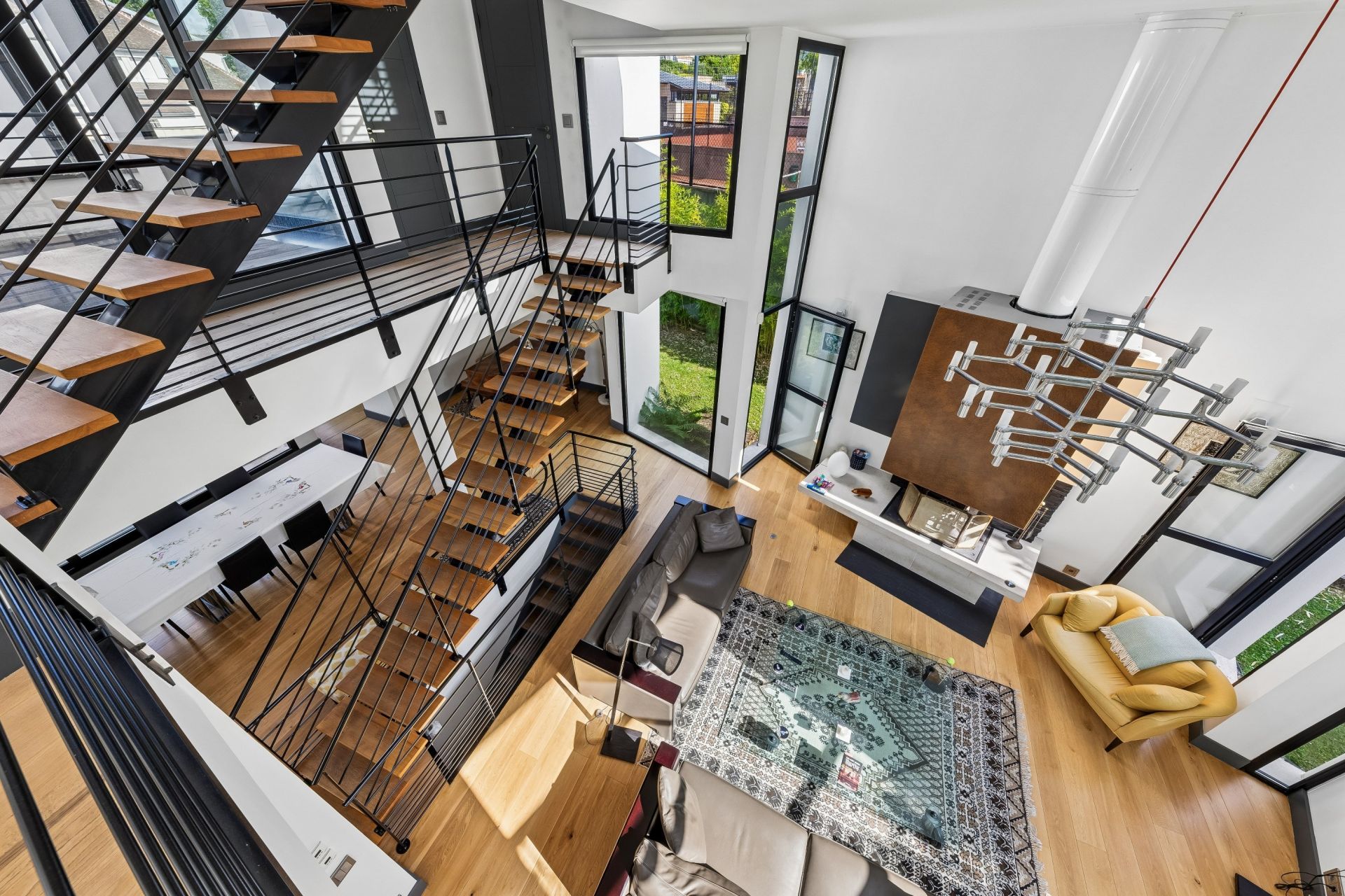 architect's house 8 Rooms for sale on ST CLOUD (92210)