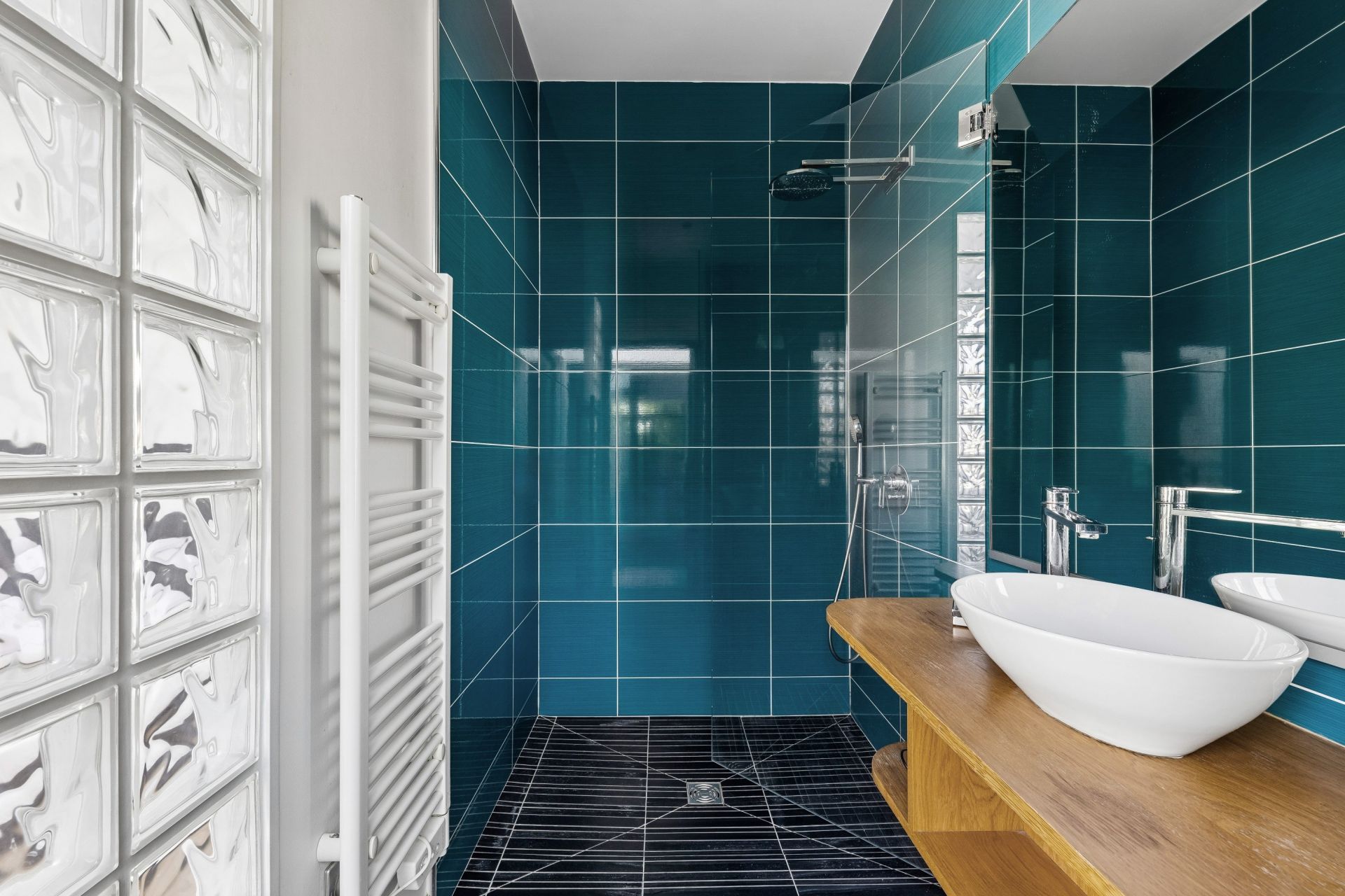 architect's house 8 Rooms for sale on ST CLOUD (92210)