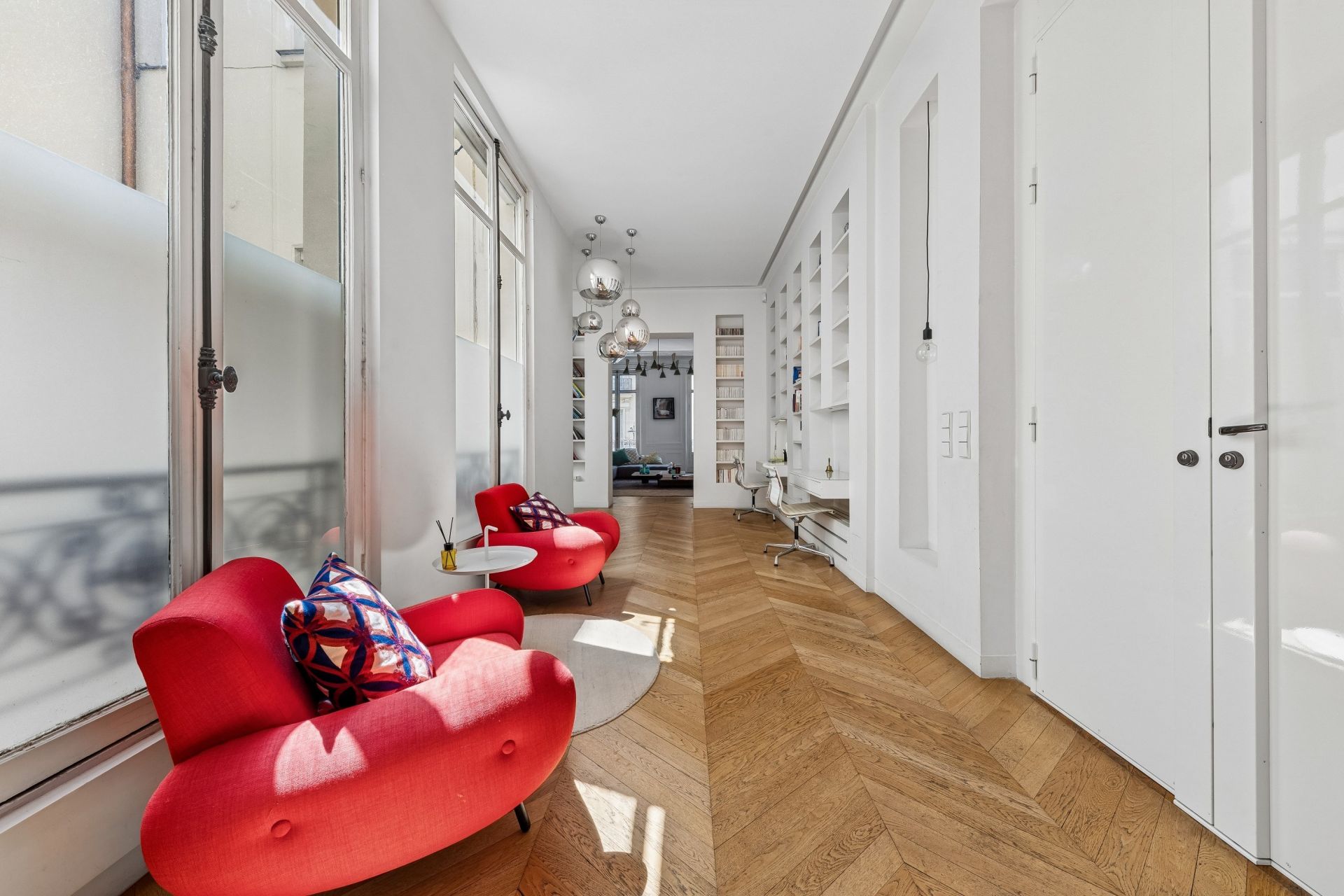 luxury apartment 6 Rooms for sale on PARIS (75017)