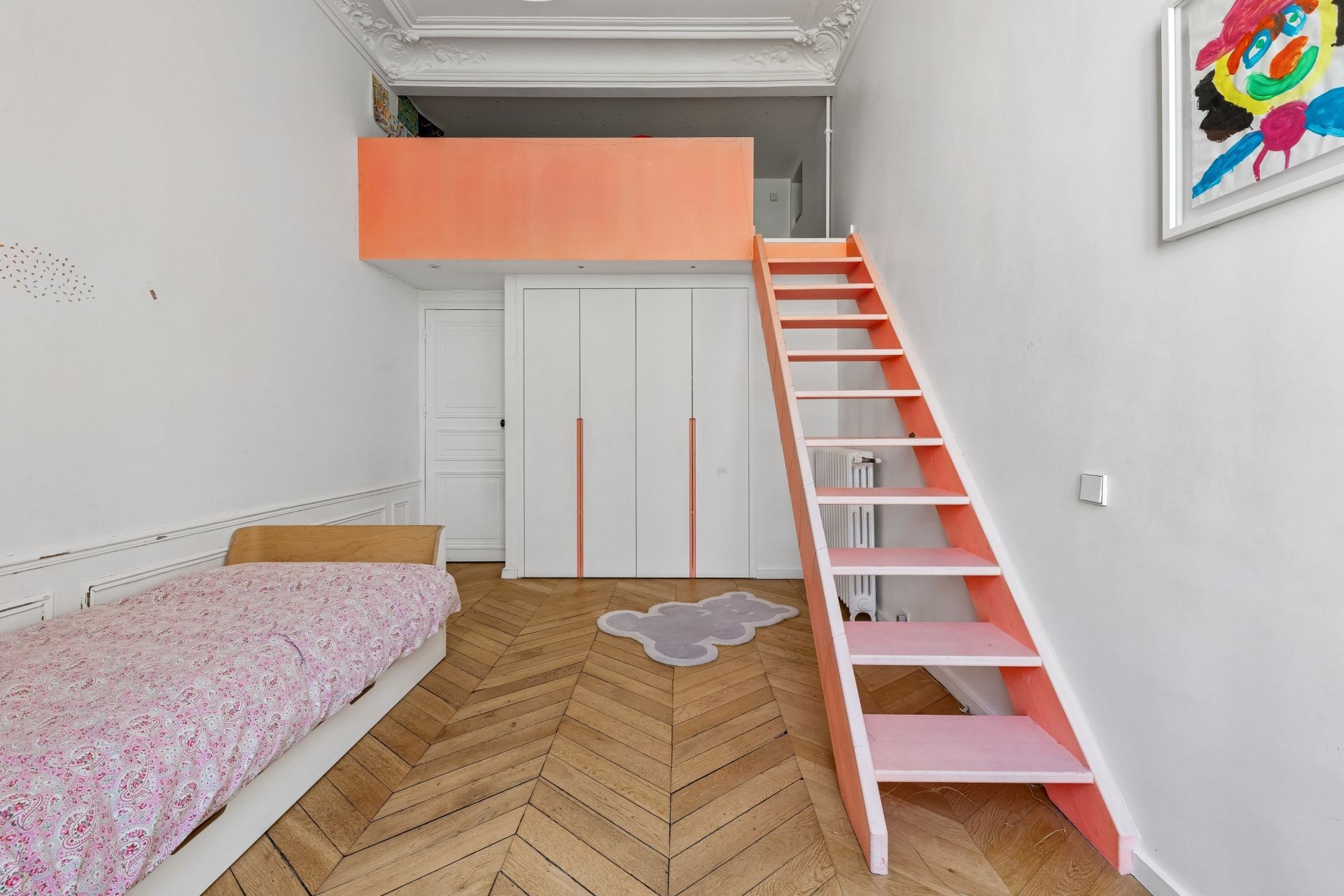 luxury apartment 6 Rooms for sale on PARIS (75017)