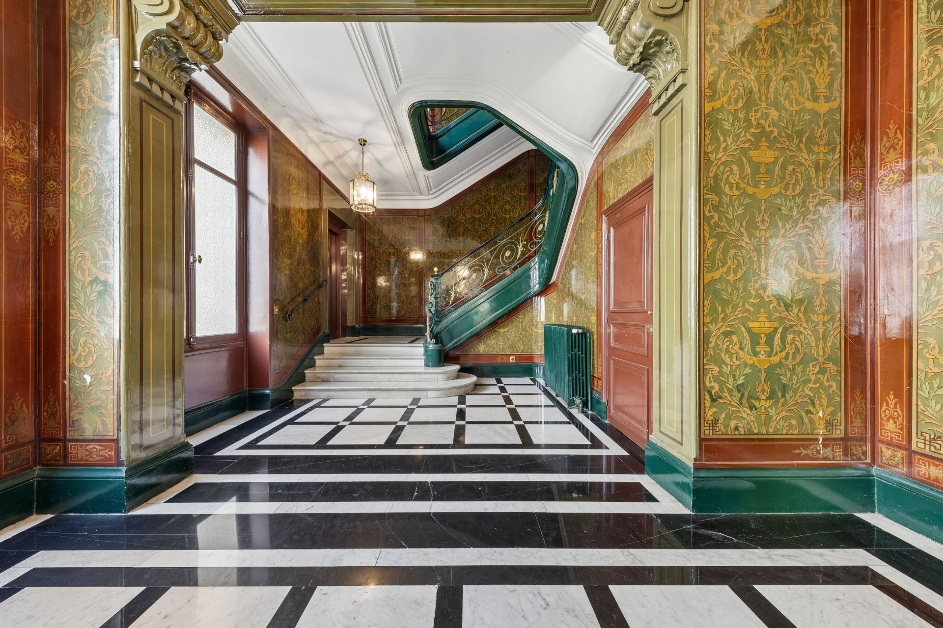 luxury apartment 6 Rooms for sale on PARIS (75017)
