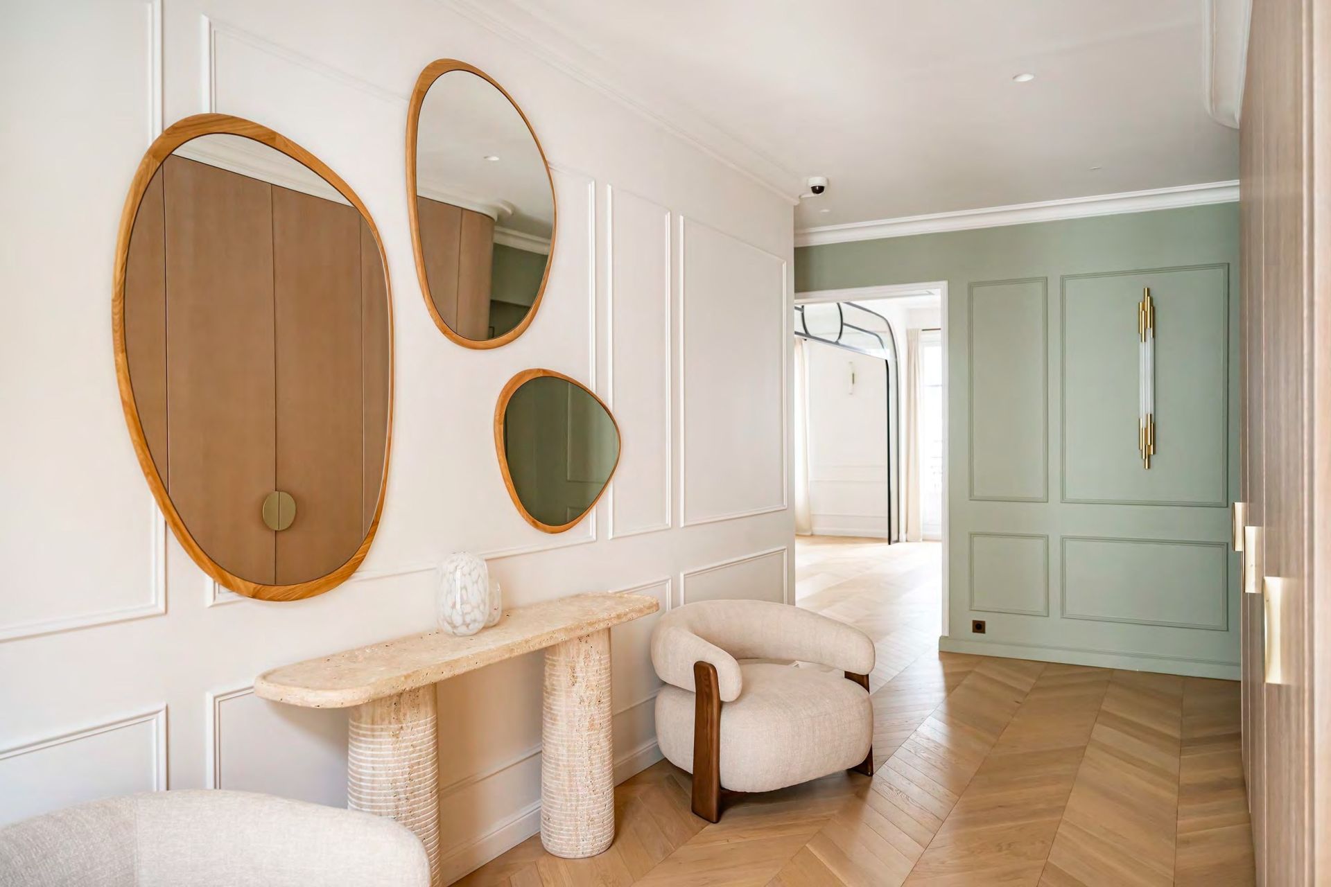 luxury apartment 8 Rooms for sale on PARIS (75017)