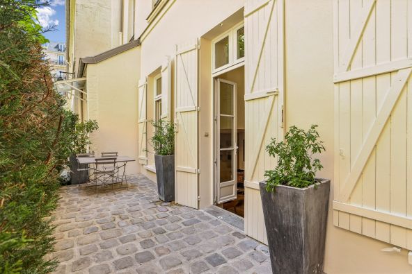 Sale Luxury apartment Paris 3 3&nbsp;Rooms 52&nbsp;m²