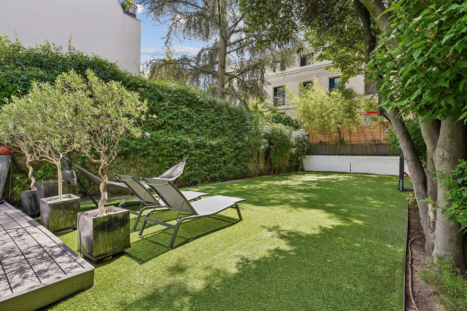 luxury house 7 Rooms for sale on NEUILLY SUR SEINE (92200)