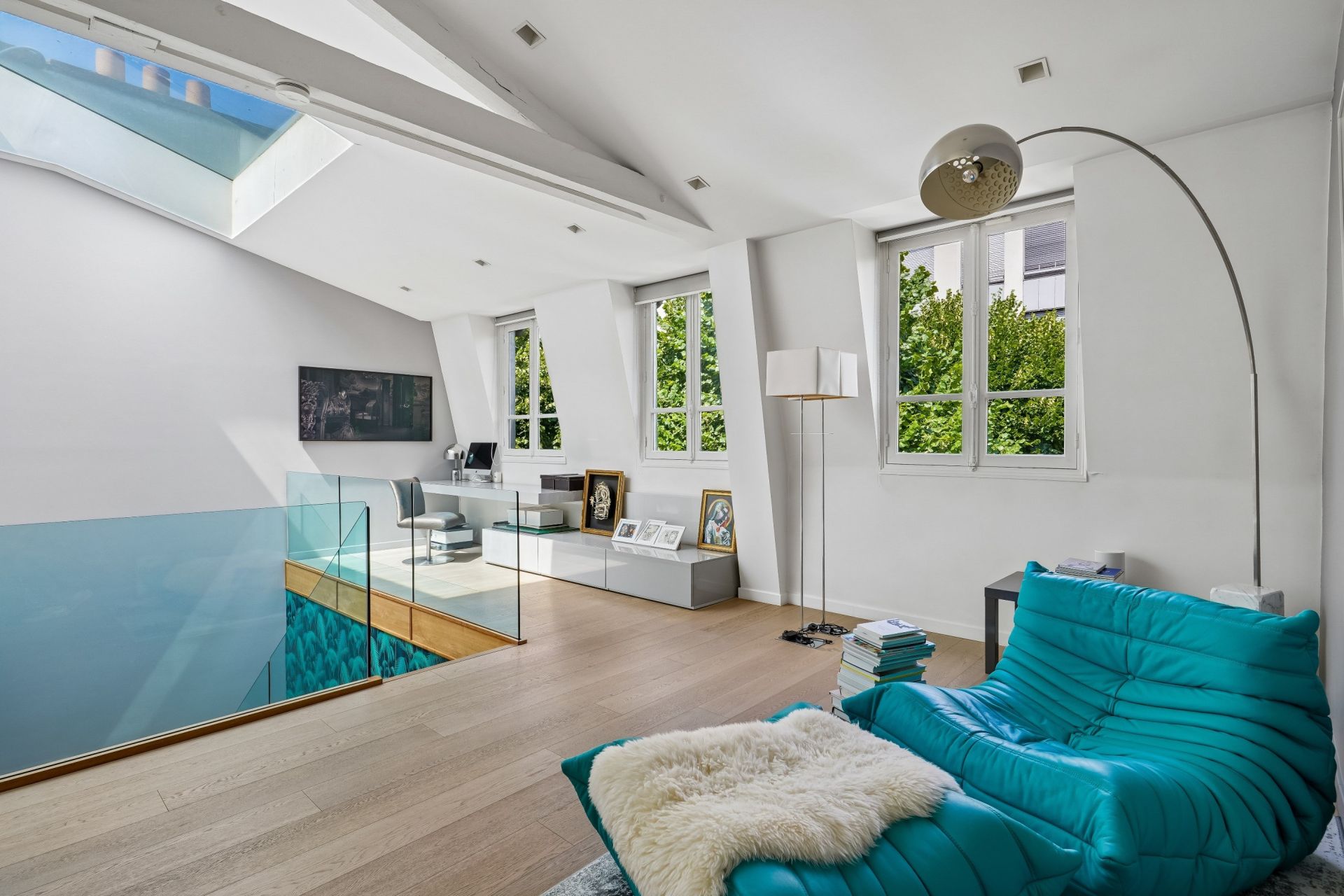 luxury house 7 Rooms for sale on NEUILLY SUR SEINE (92200)