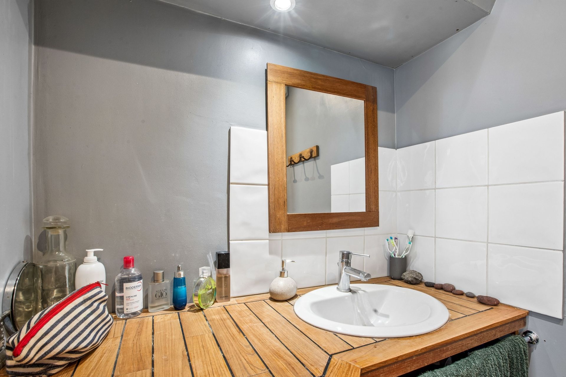 luxury apartment 6 Rooms for sale on PARIS (75017)
