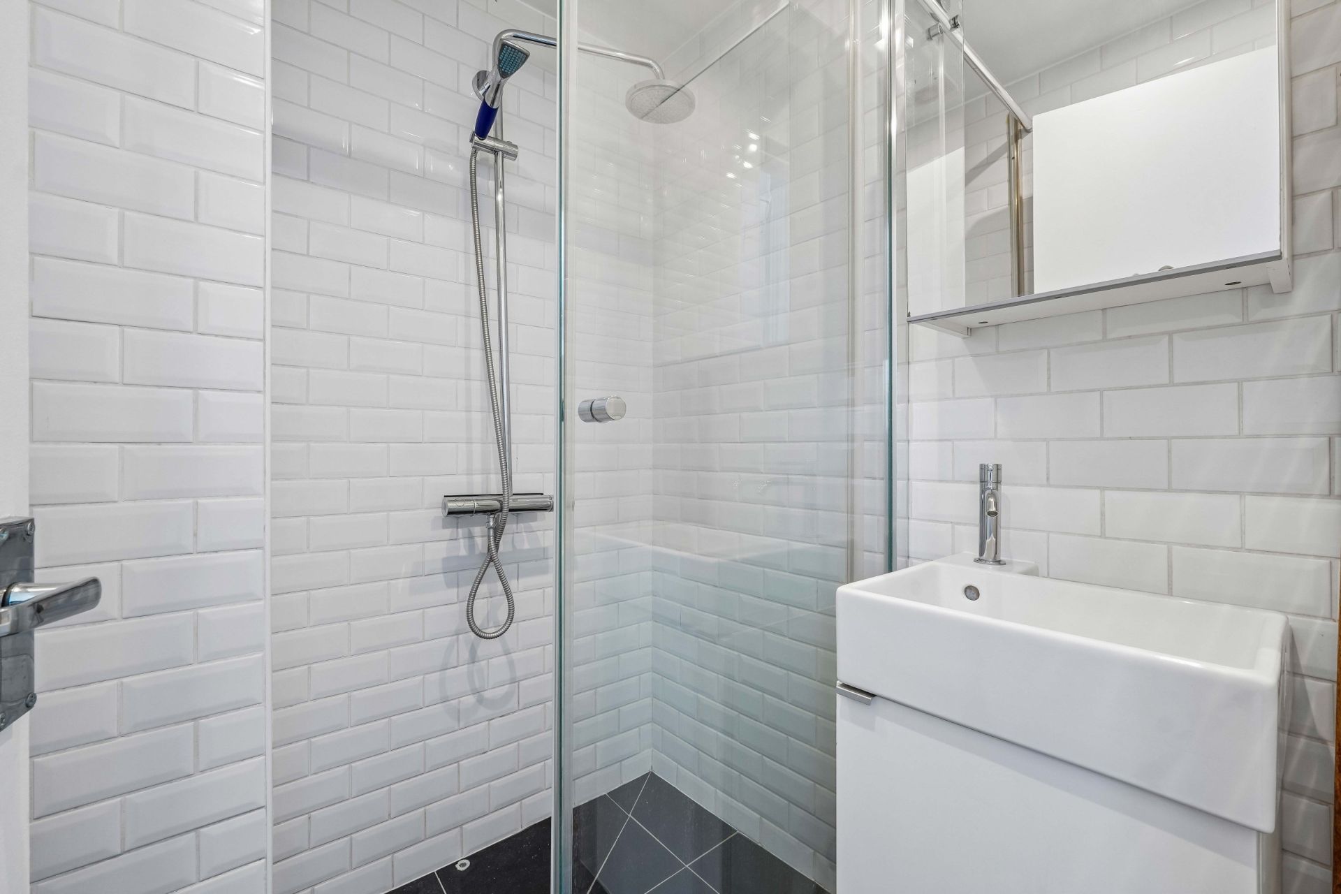 luxury apartment 2 Rooms for sale on PARIS (75001)