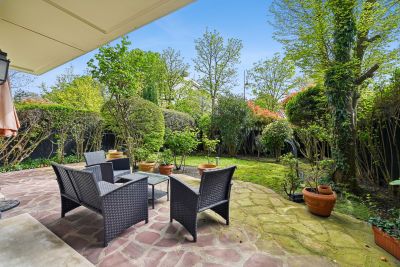 Sale Luxury apartment Neuilly-sur-Seine 5&nbsp;Rooms 192&nbsp;m²