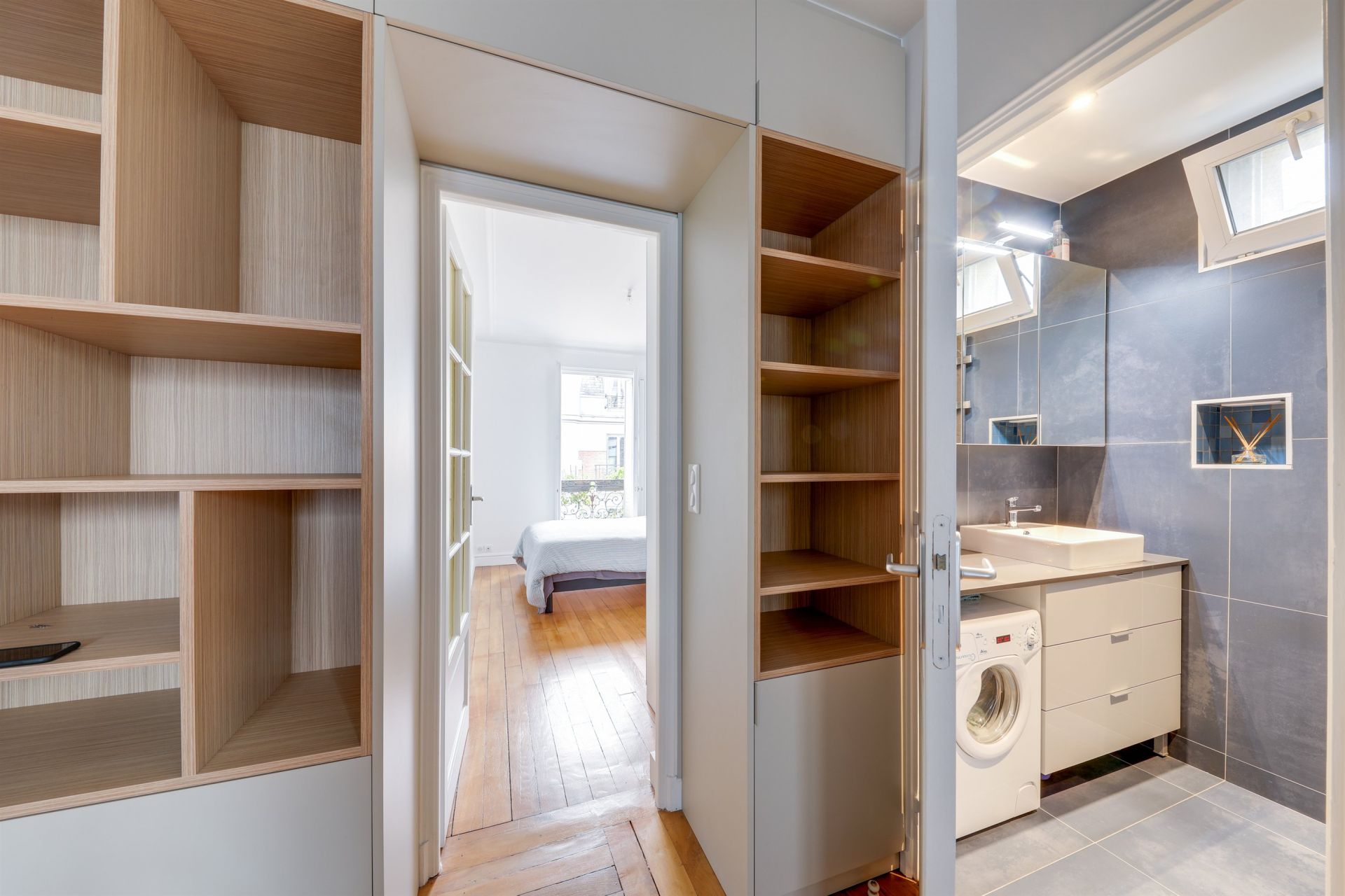 luxury apartment 2 Rooms for rent on PARIS (75017)