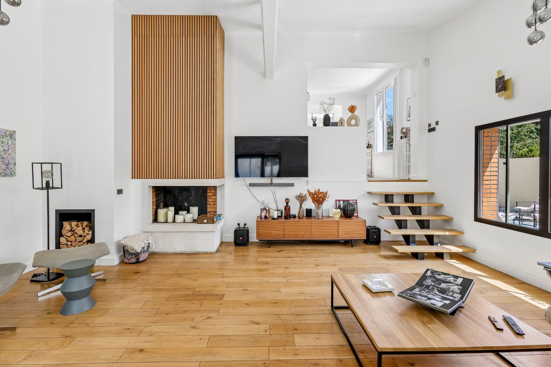mansion 8 Rooms for sale on LE PERREUX SUR MARNE (94170)