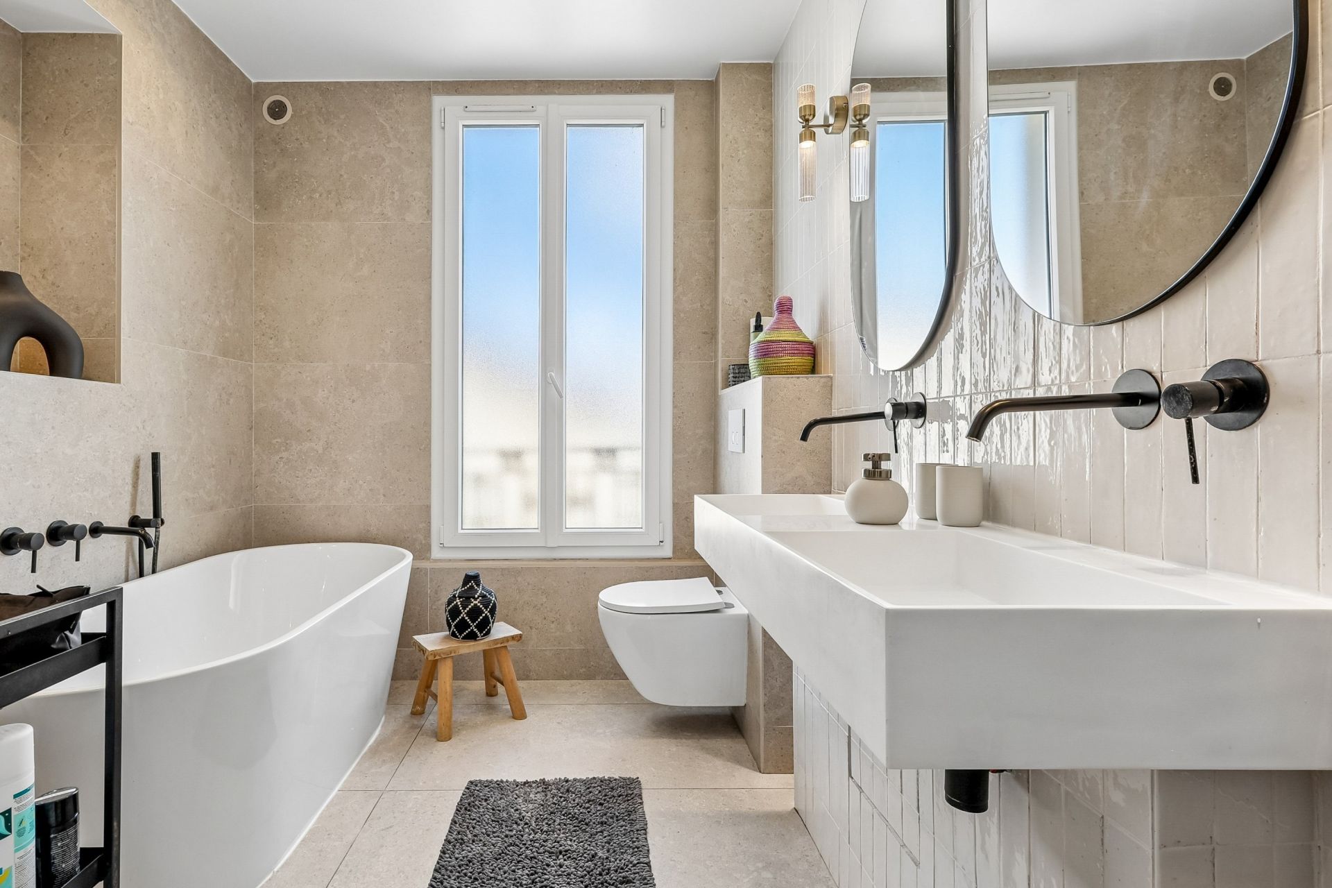 mansion 8 Rooms for sale on LE PERREUX SUR MARNE (94170)