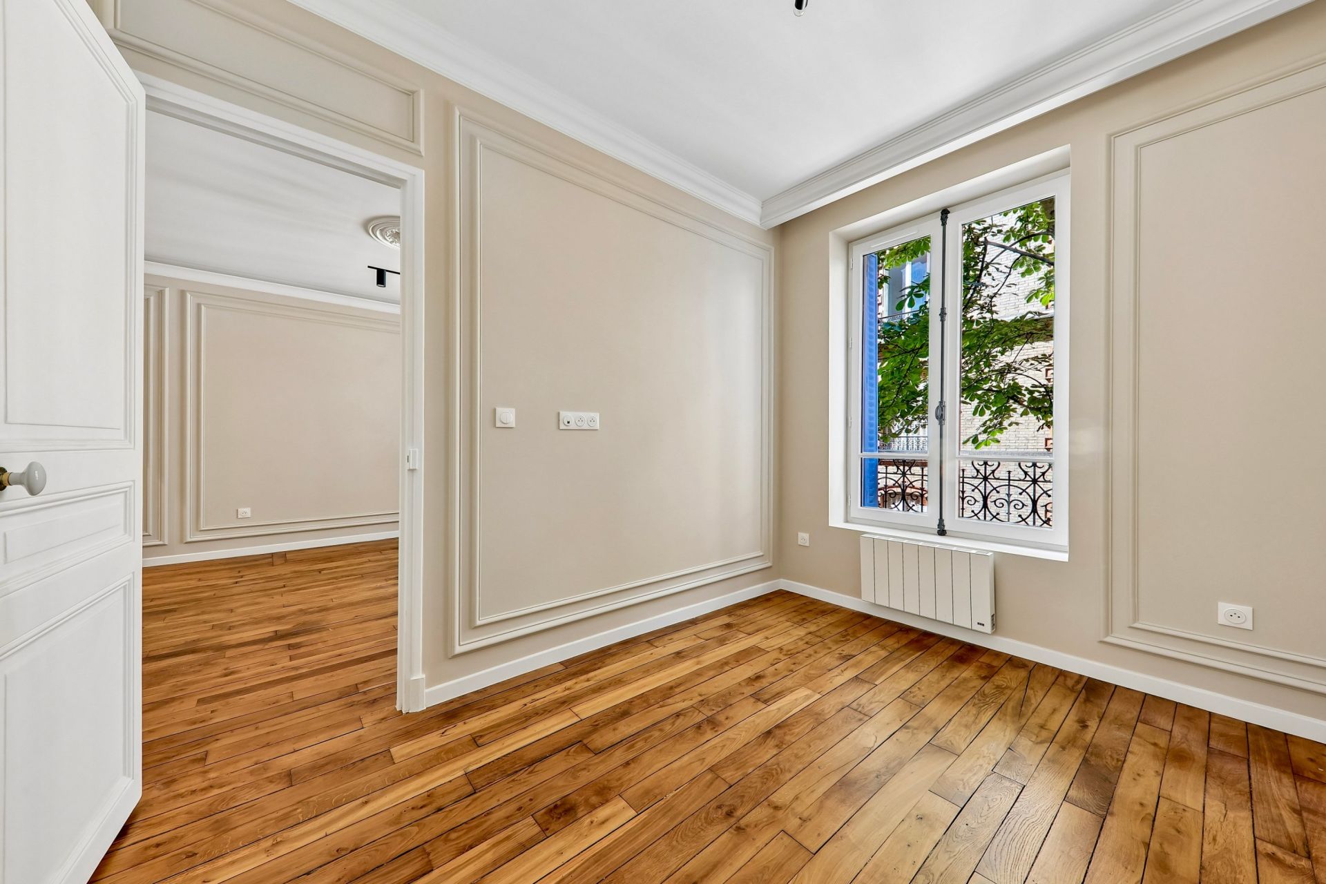luxury apartment 2 Rooms for sale on PARIS (75007)