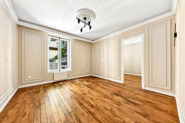 Sale Luxury apartment Paris 7 2&nbsp;Rooms 40&nbsp;m²
