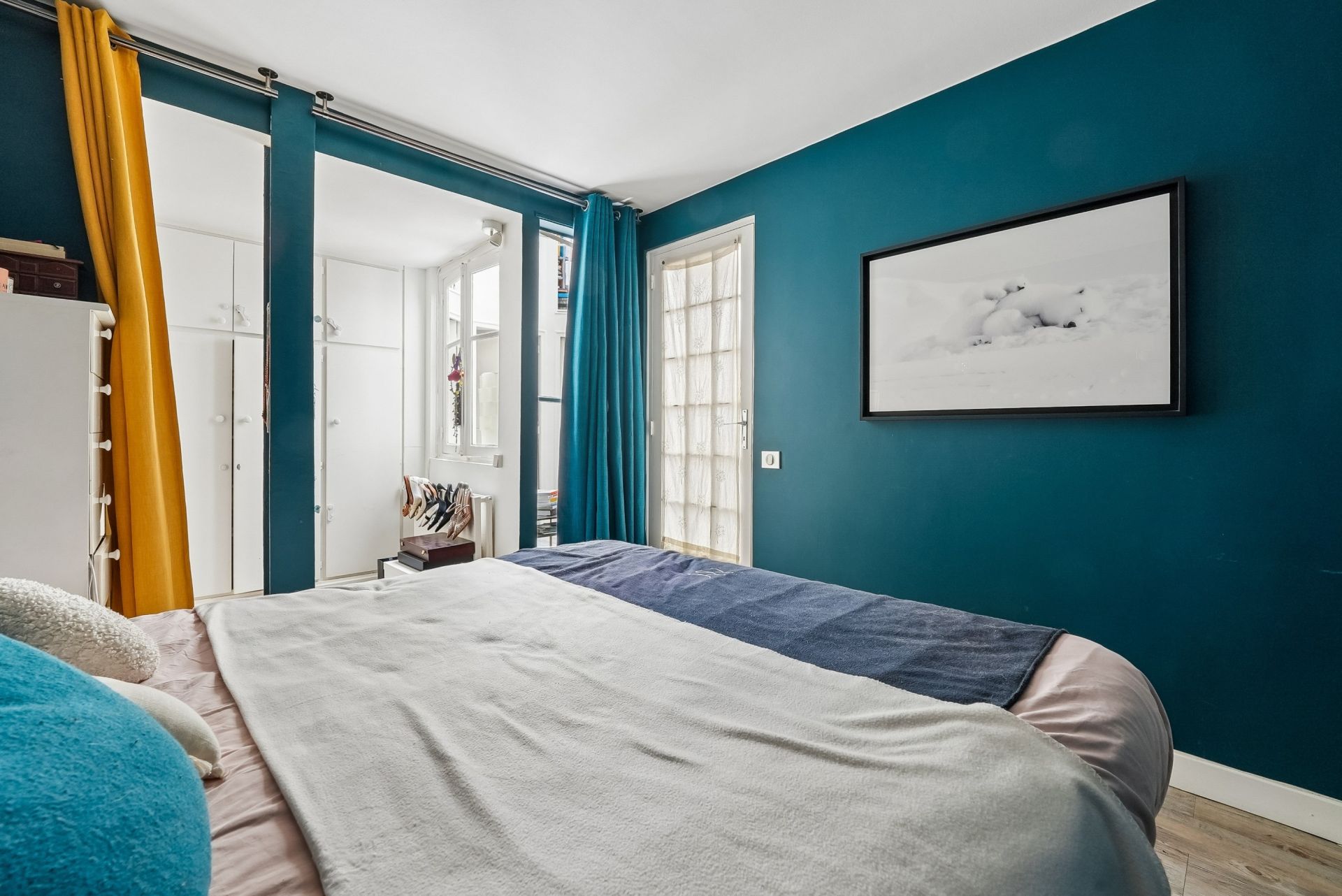 luxury apartment 2 Rooms for sale on PARIS (75017)
