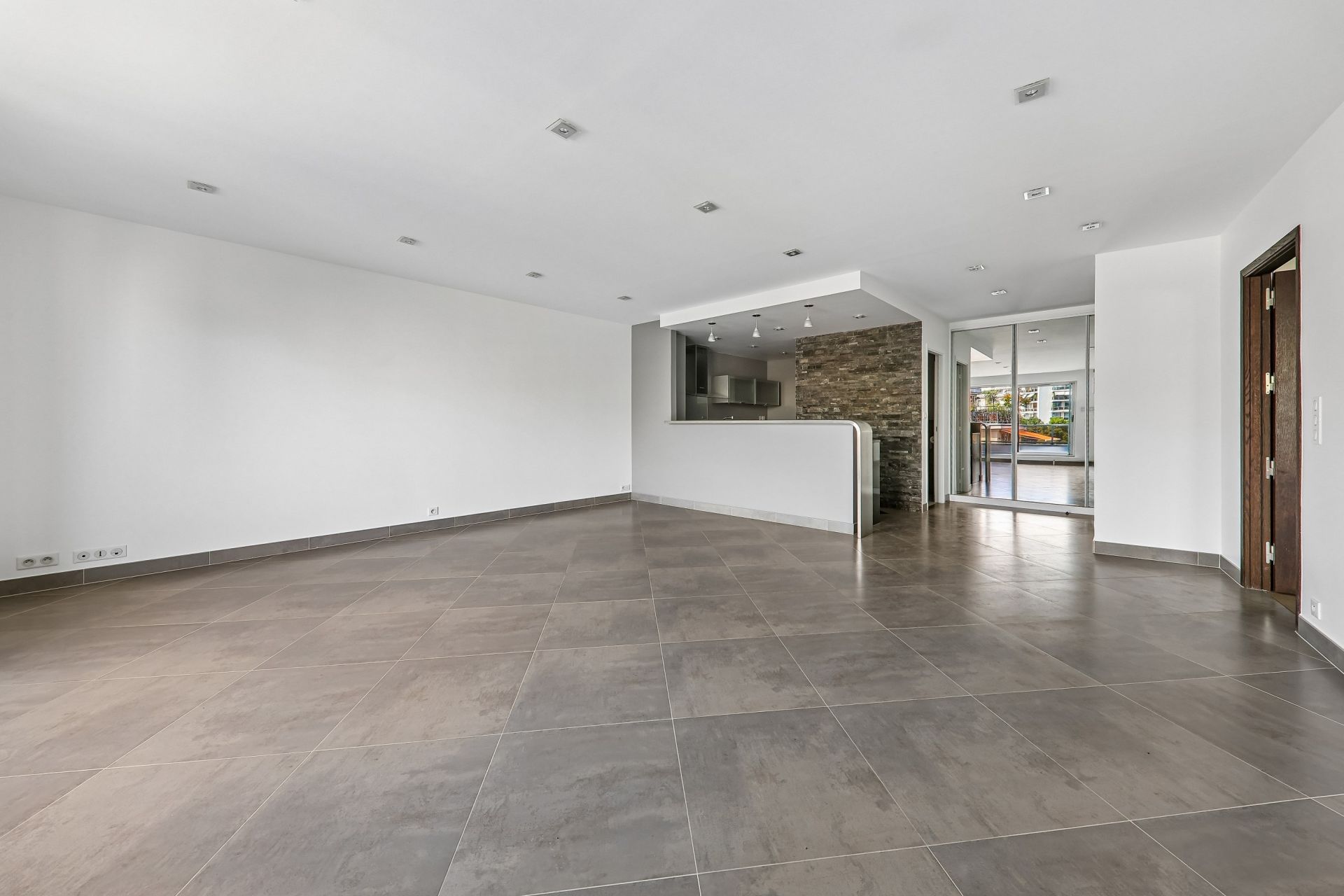 luxury apartment 2 Rooms for sale on PARIS (75016)