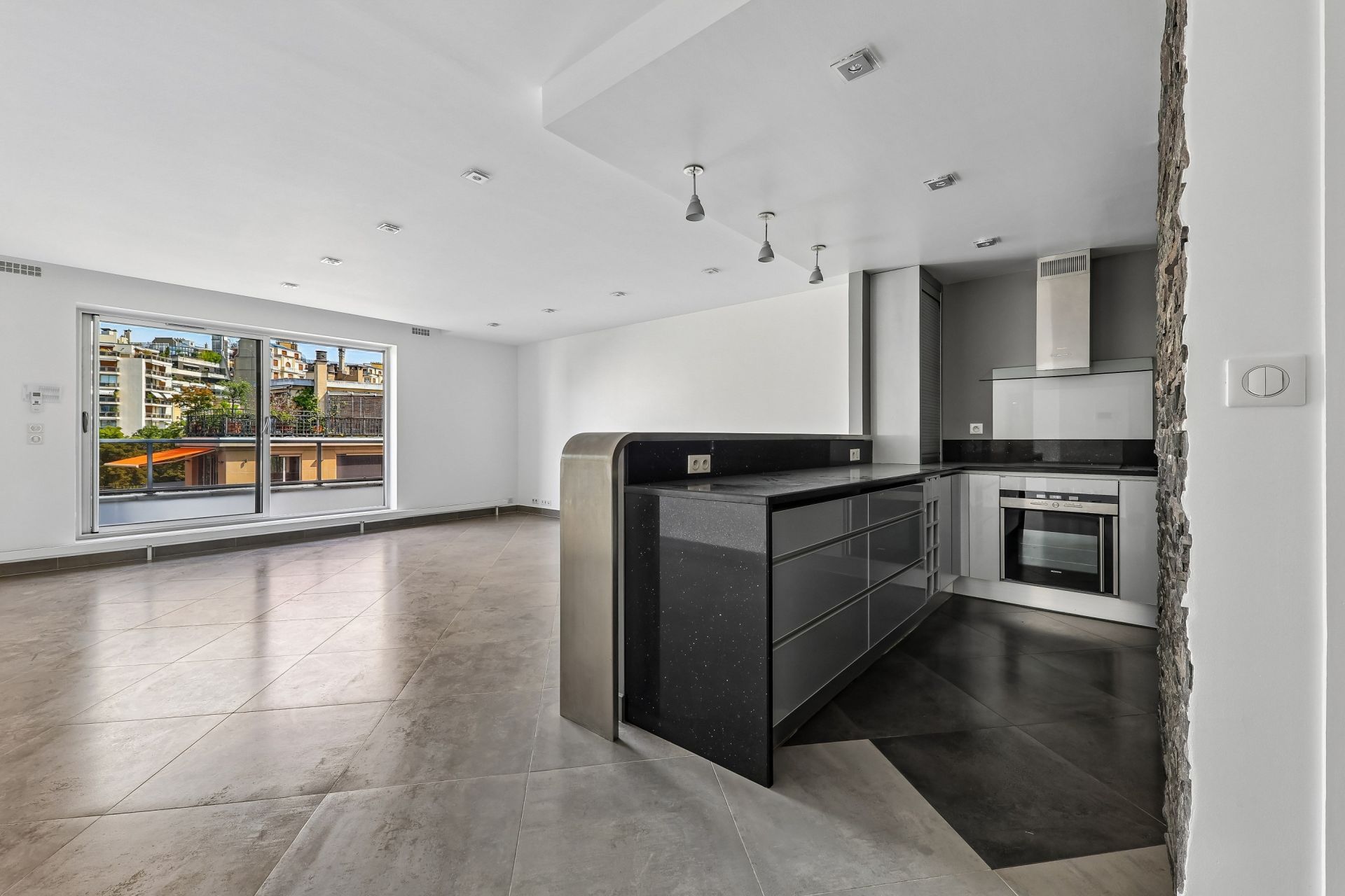 luxury apartment 2 Rooms for sale on PARIS (75016)