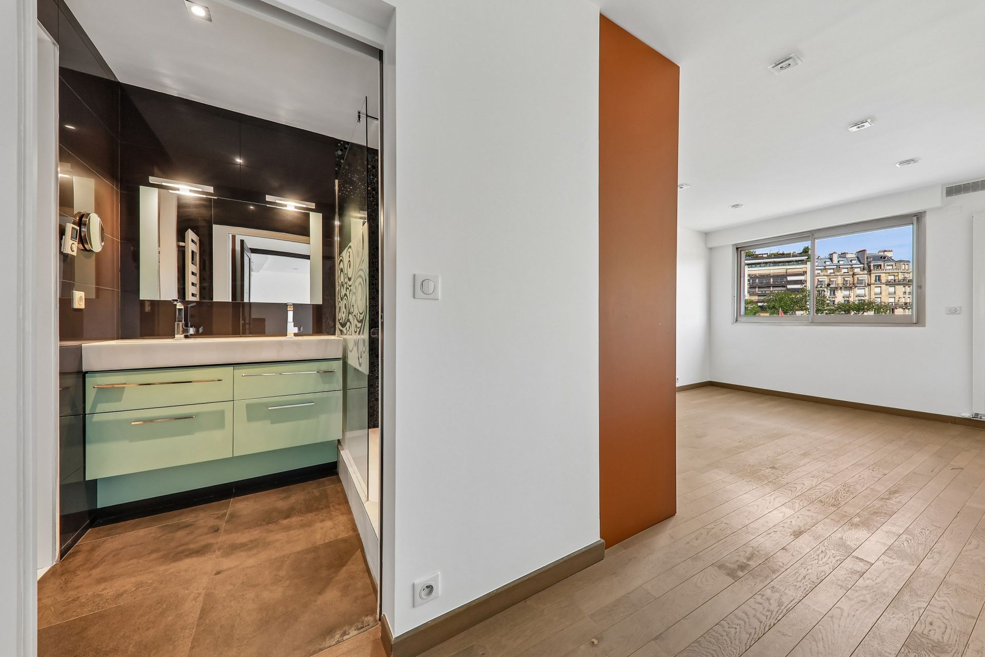 luxury apartment 2 Rooms for sale on PARIS (75016)