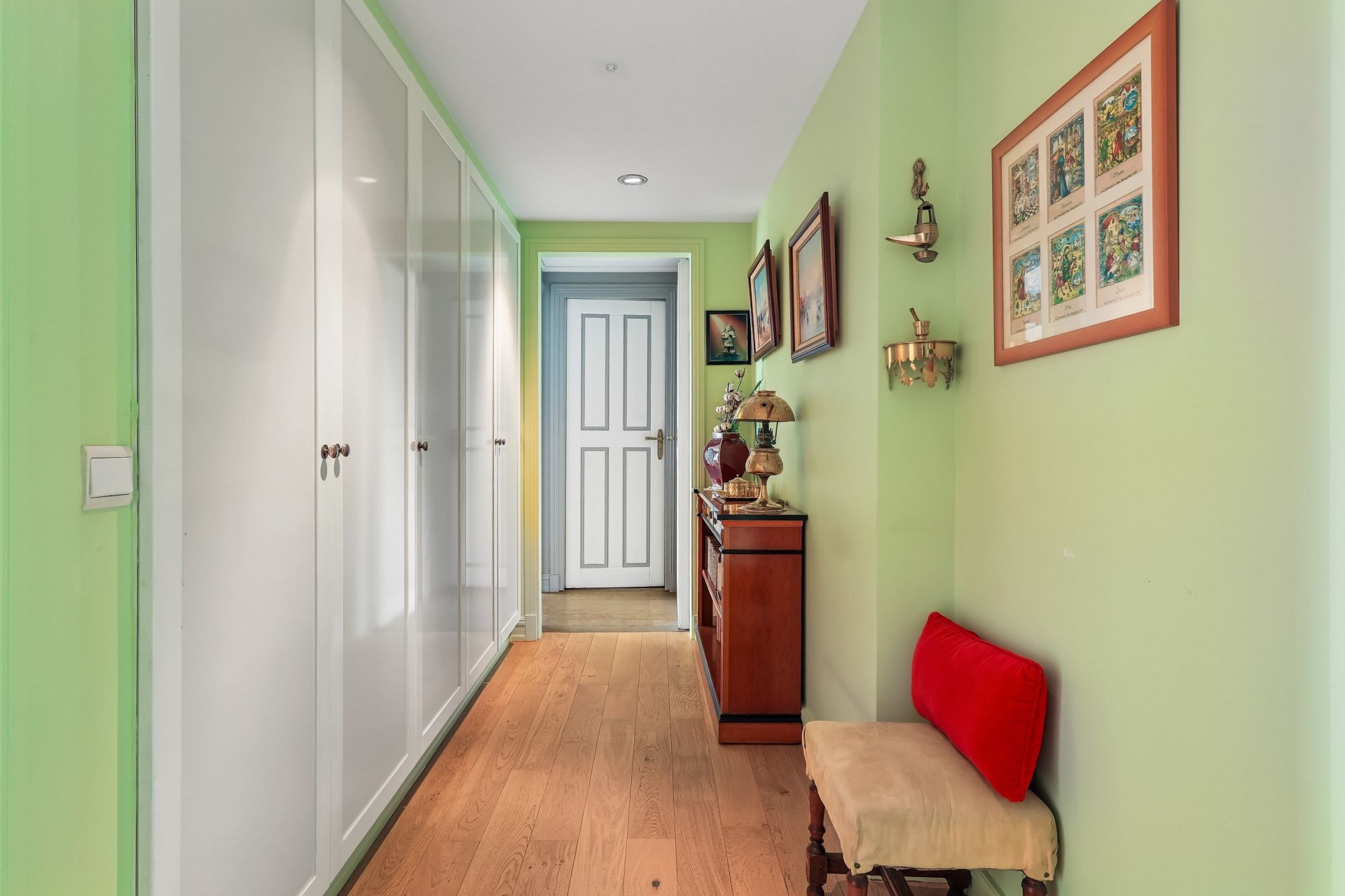 luxury apartment 4 Rooms for sale on PARIS (75016)