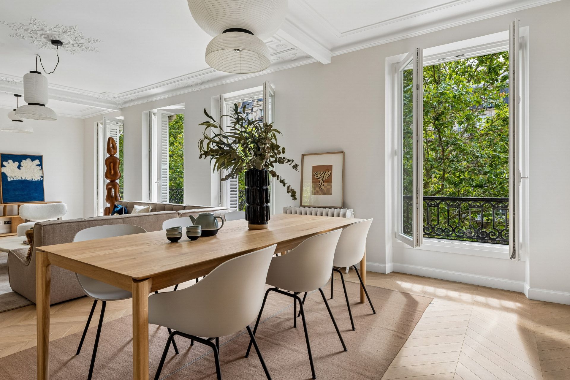 luxury apartment 6 Rooms for sale on PARIS (75007)