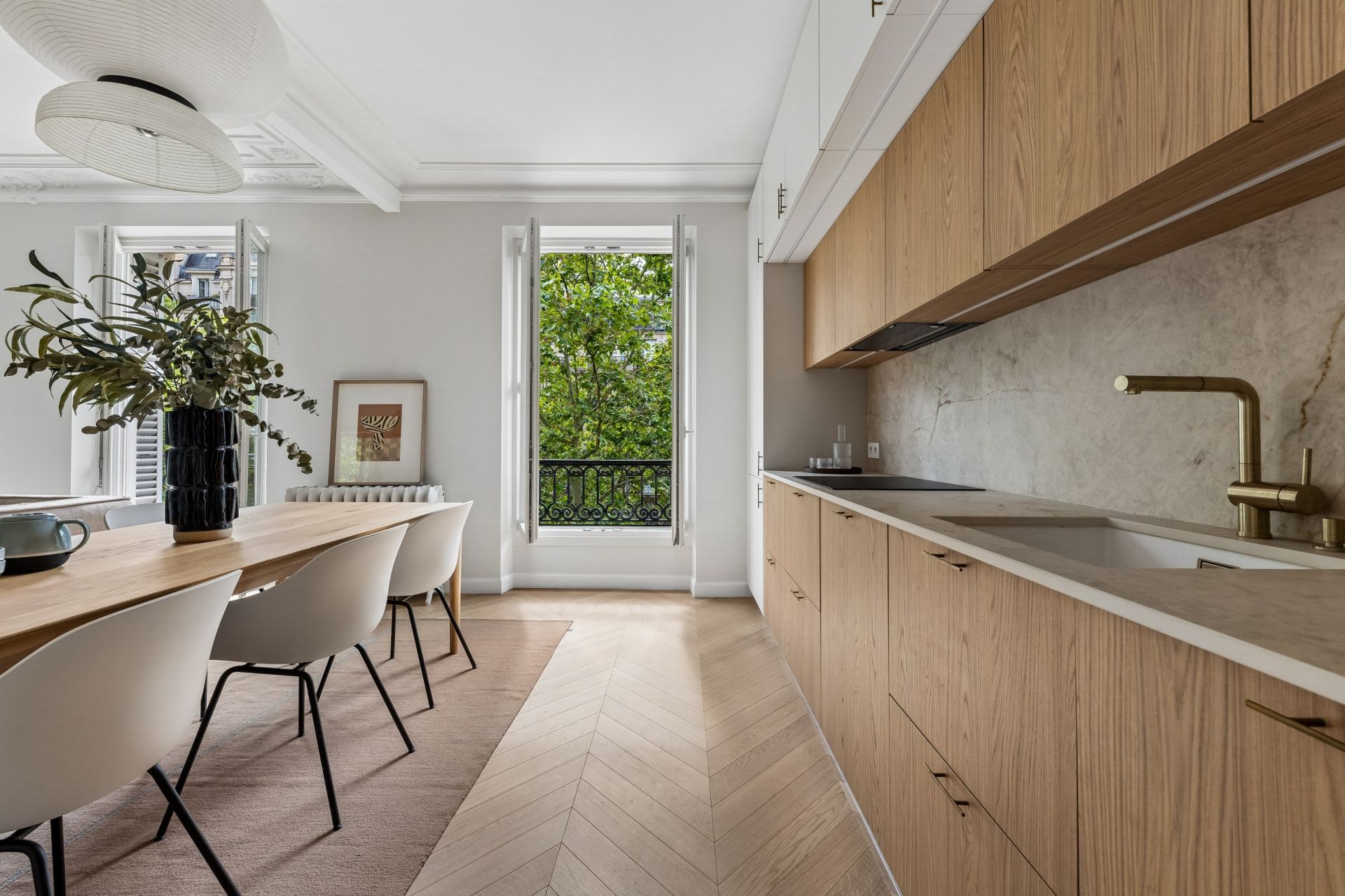 luxury apartment 6 Rooms for sale on PARIS (75007)