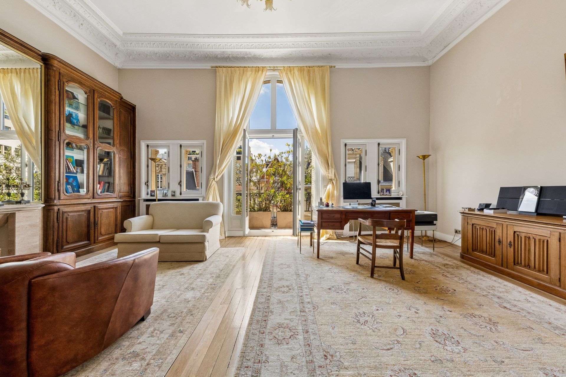 hôtel particulier 8 Pièces en vente sur PARIS (75116)