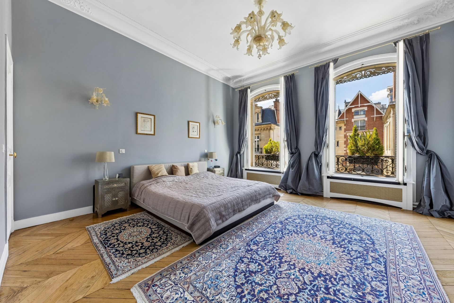 hôtel particulier 8 Pièces en vente sur PARIS (75116)