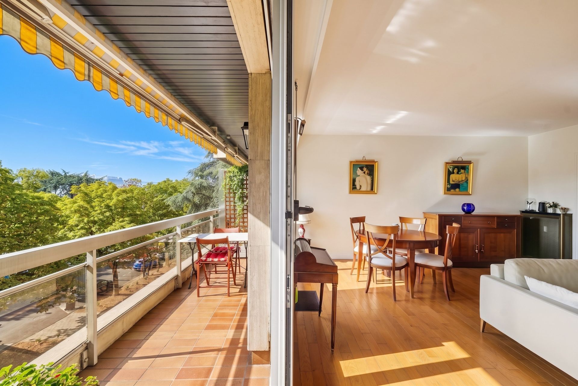 luxury apartment 3 Rooms for sale on ST MANDE (94160)