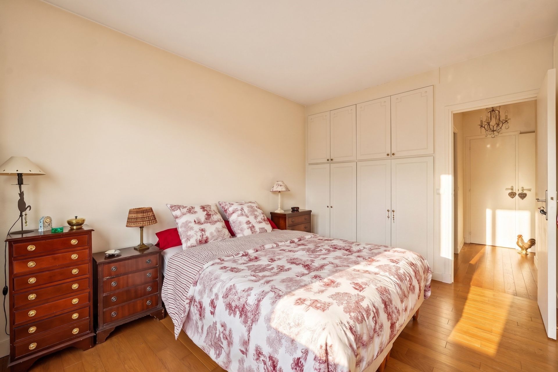 luxury apartment 3 Rooms for sale on ST MANDE (94160)
