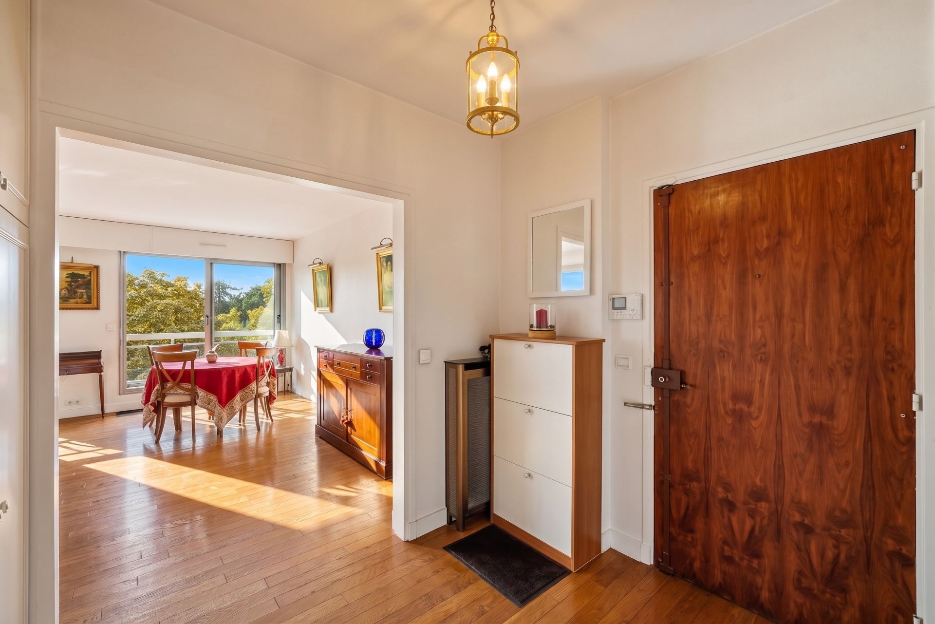 luxury apartment 3 Rooms for sale on ST MANDE (94160)