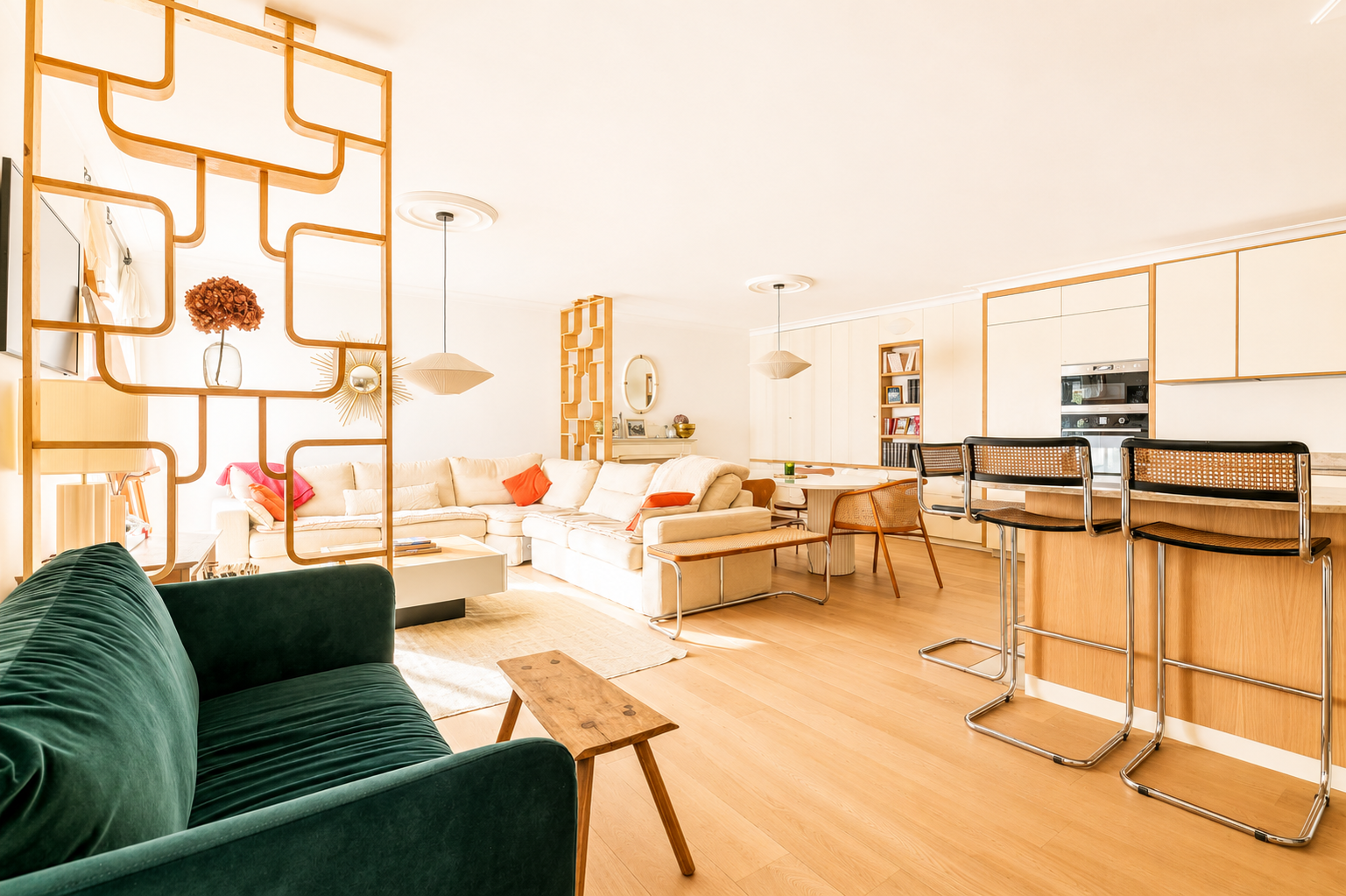 luxury apartment 5 Rooms for sale on PARIS (75003)