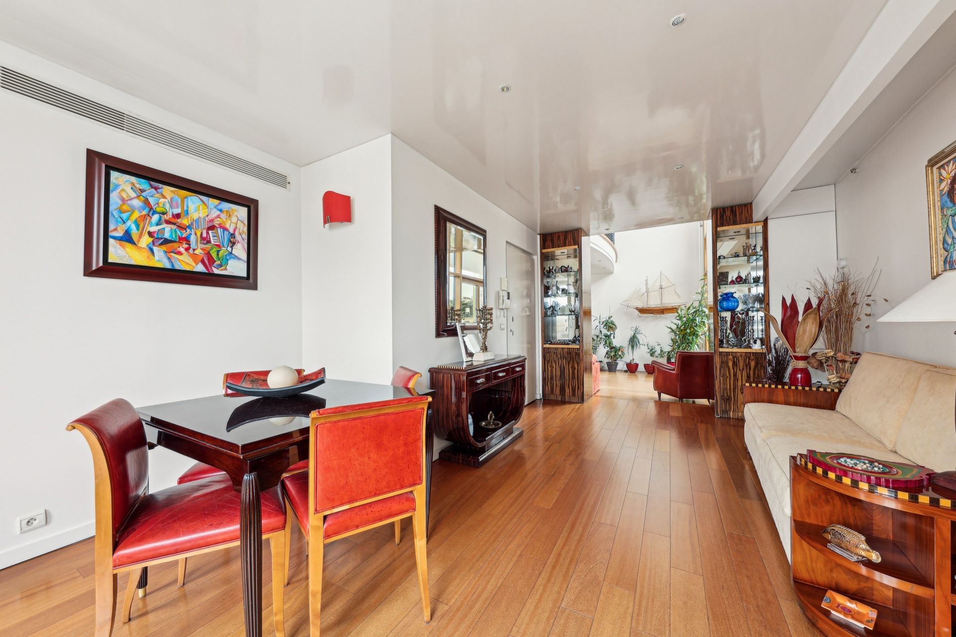 luxury apartment 6 Rooms for sale on PARIS (75012)