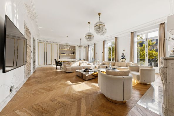 Vente Appartement de luxe Paris 8 5&nbsp;Pièces 197&nbsp;m²