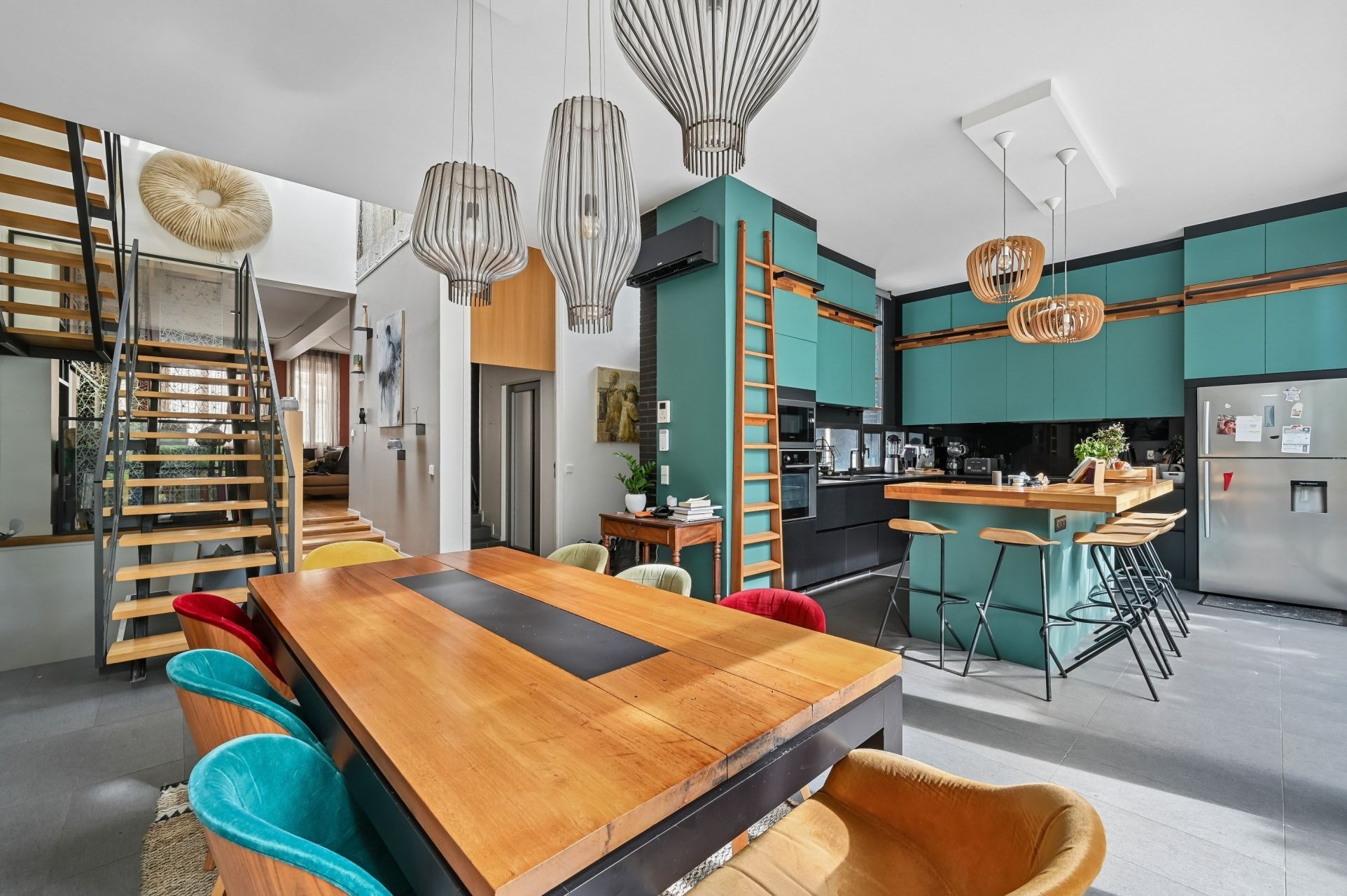 luxury house 8 Rooms for sale on MONTROUGE (92120)