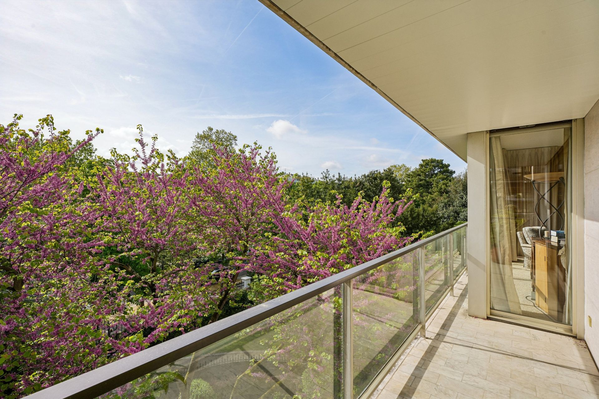 luxury apartment 4 Rooms for sale on NEUILLY SUR SEINE (92200)