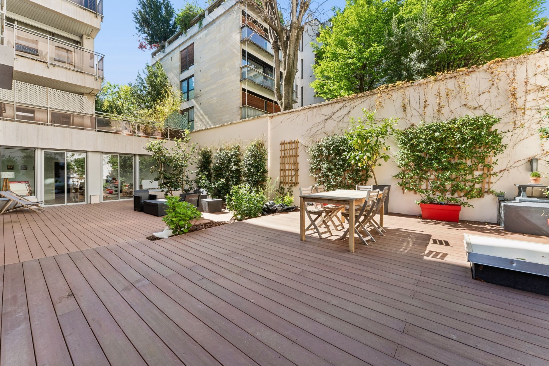 luxury apartment 5 Rooms for sale on NEUILLY SUR SEINE (92200)