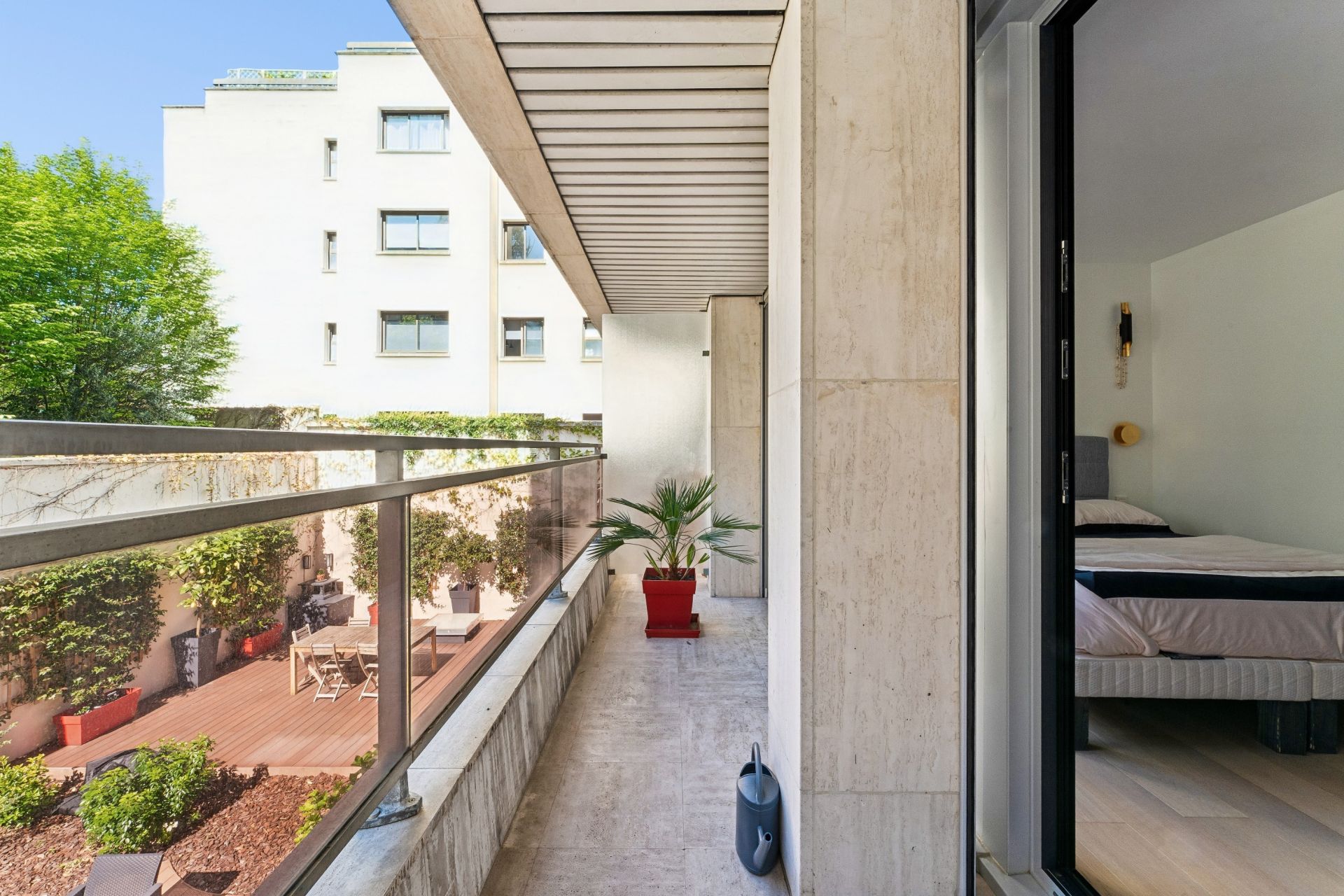 luxury apartment 5 Rooms for sale on NEUILLY SUR SEINE (92200)