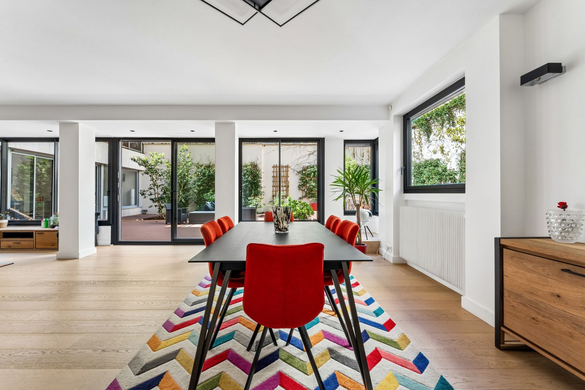 luxury apartment 5 Rooms for sale on NEUILLY SUR SEINE (92200)
